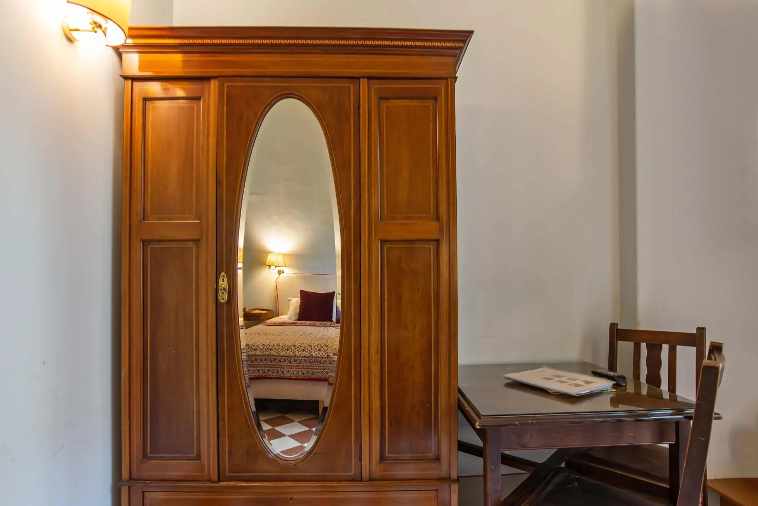 Decorative detail, Bed in Residenza Johanna I