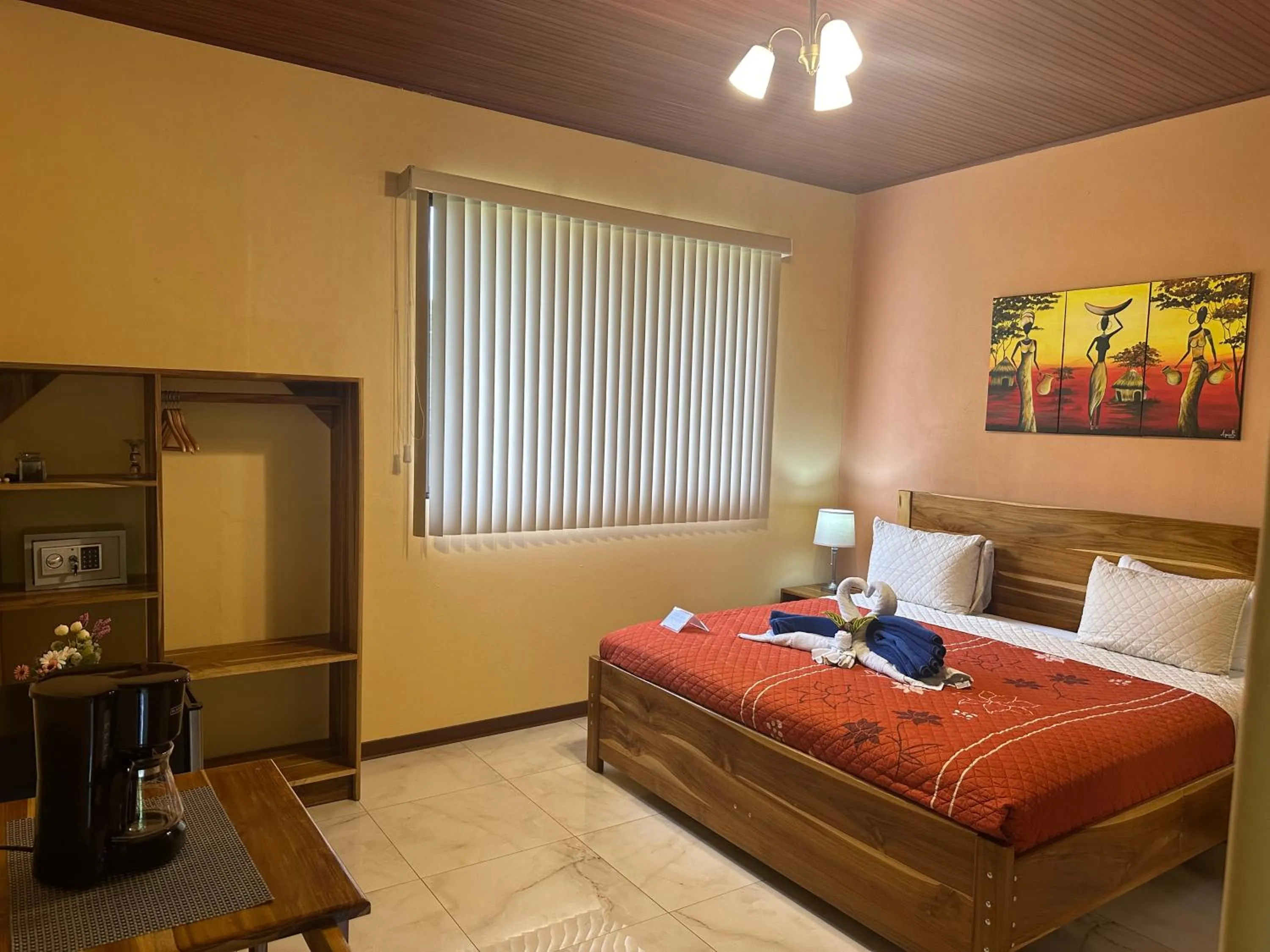 Bed in Jacamar Corcovado Drake Bay