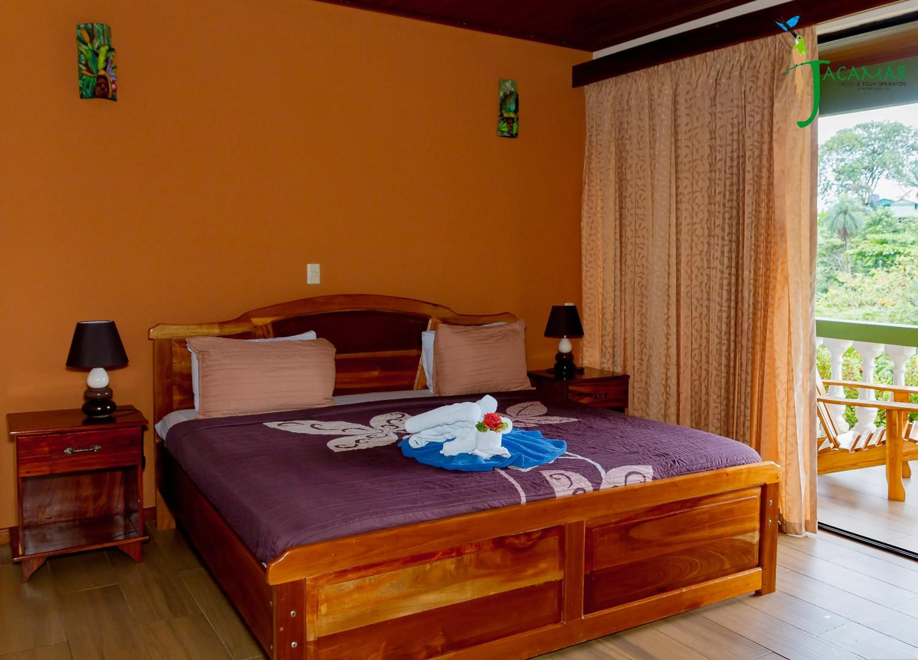 Bed in Jacamar Corcovado Drake Bay