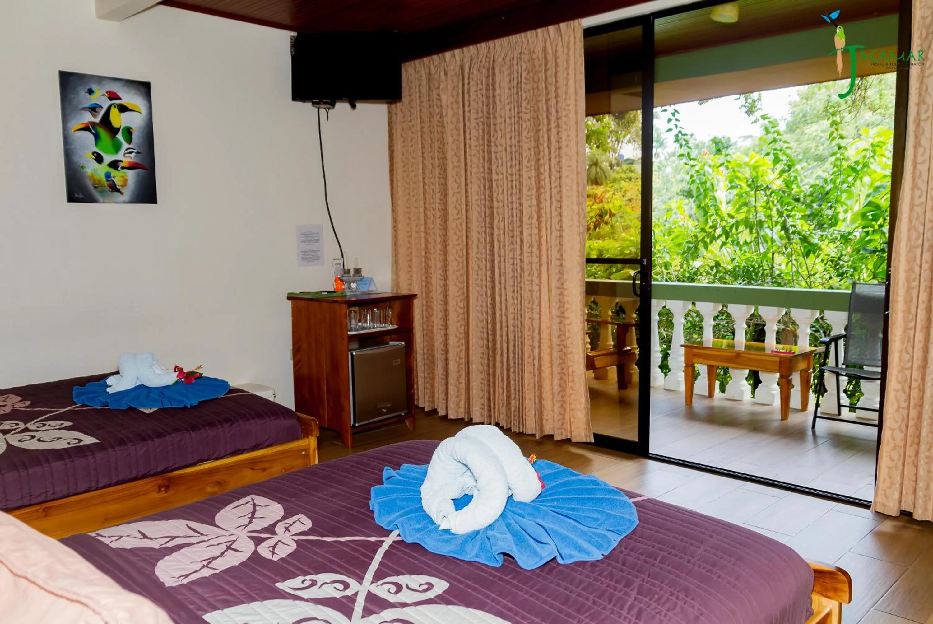 Bed in Jacamar Corcovado Drake Bay