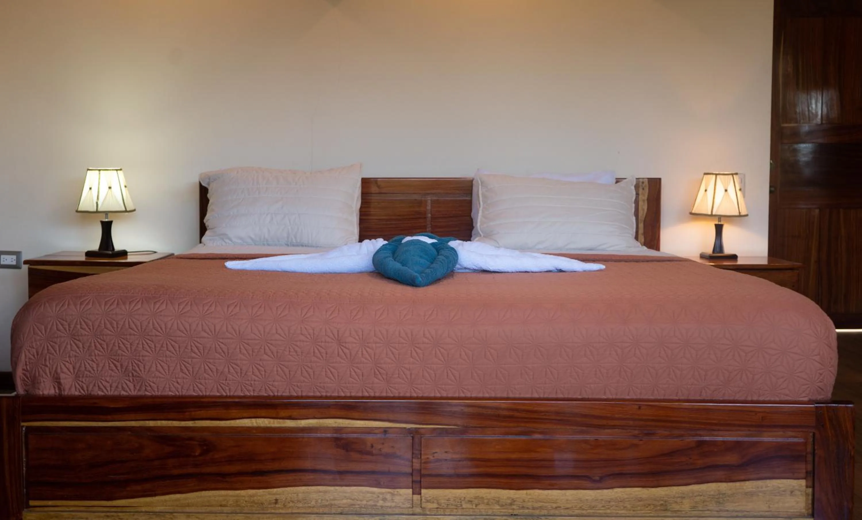 Bed in Jacamar Corcovado Drake Bay