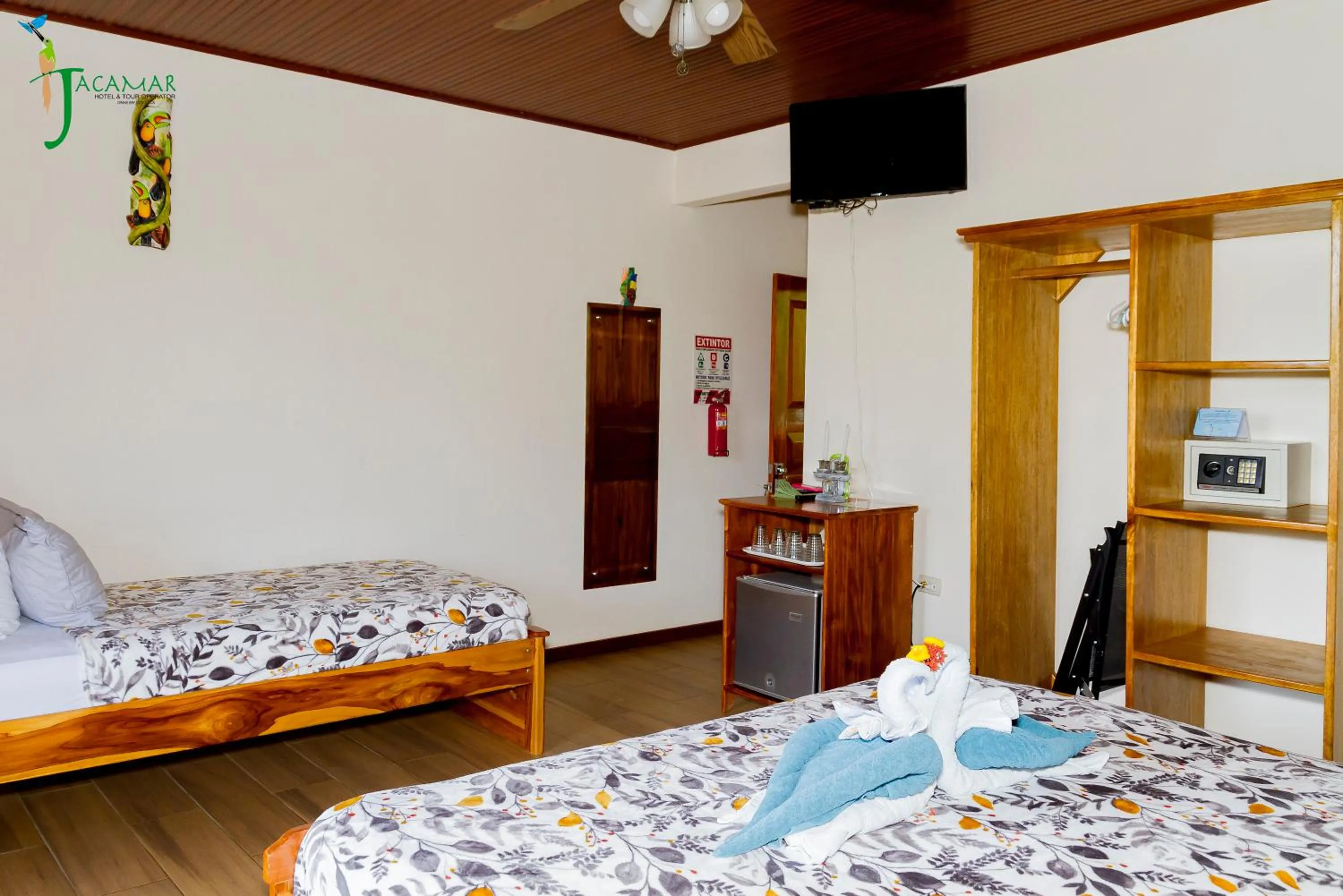 Bed in Jacamar Corcovado Drake Bay