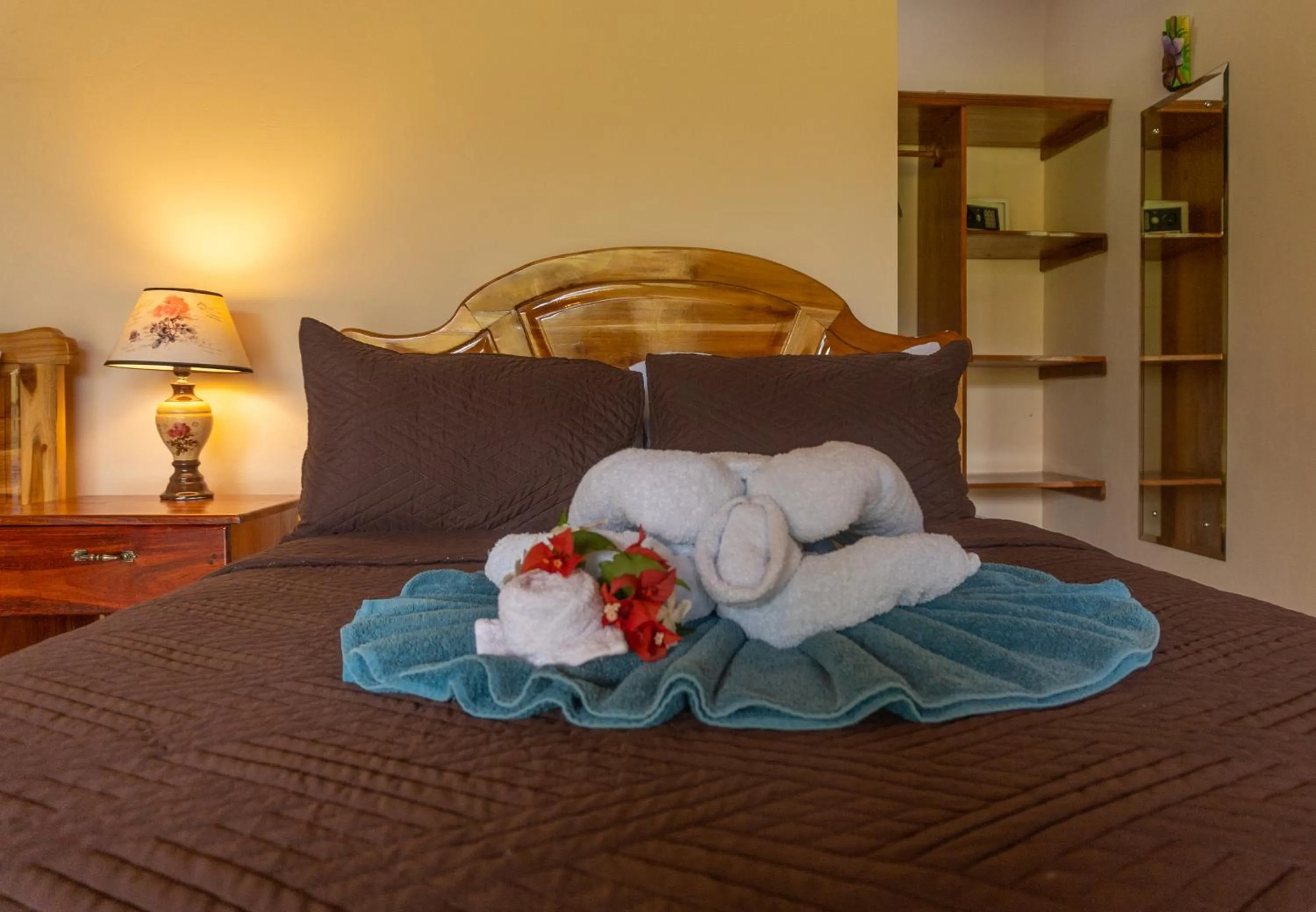 Bed in Jacamar Corcovado Drake Bay