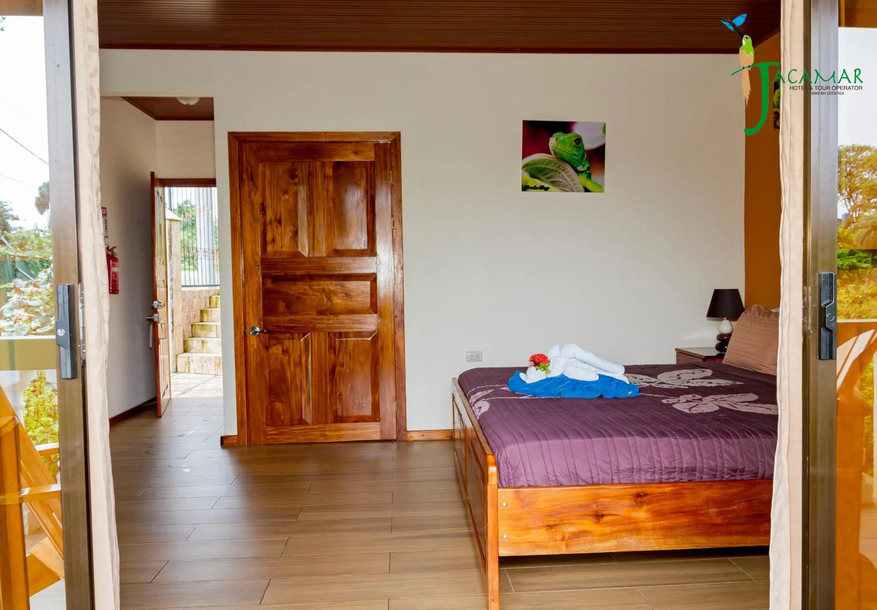 Bed in Jacamar Corcovado Drake Bay