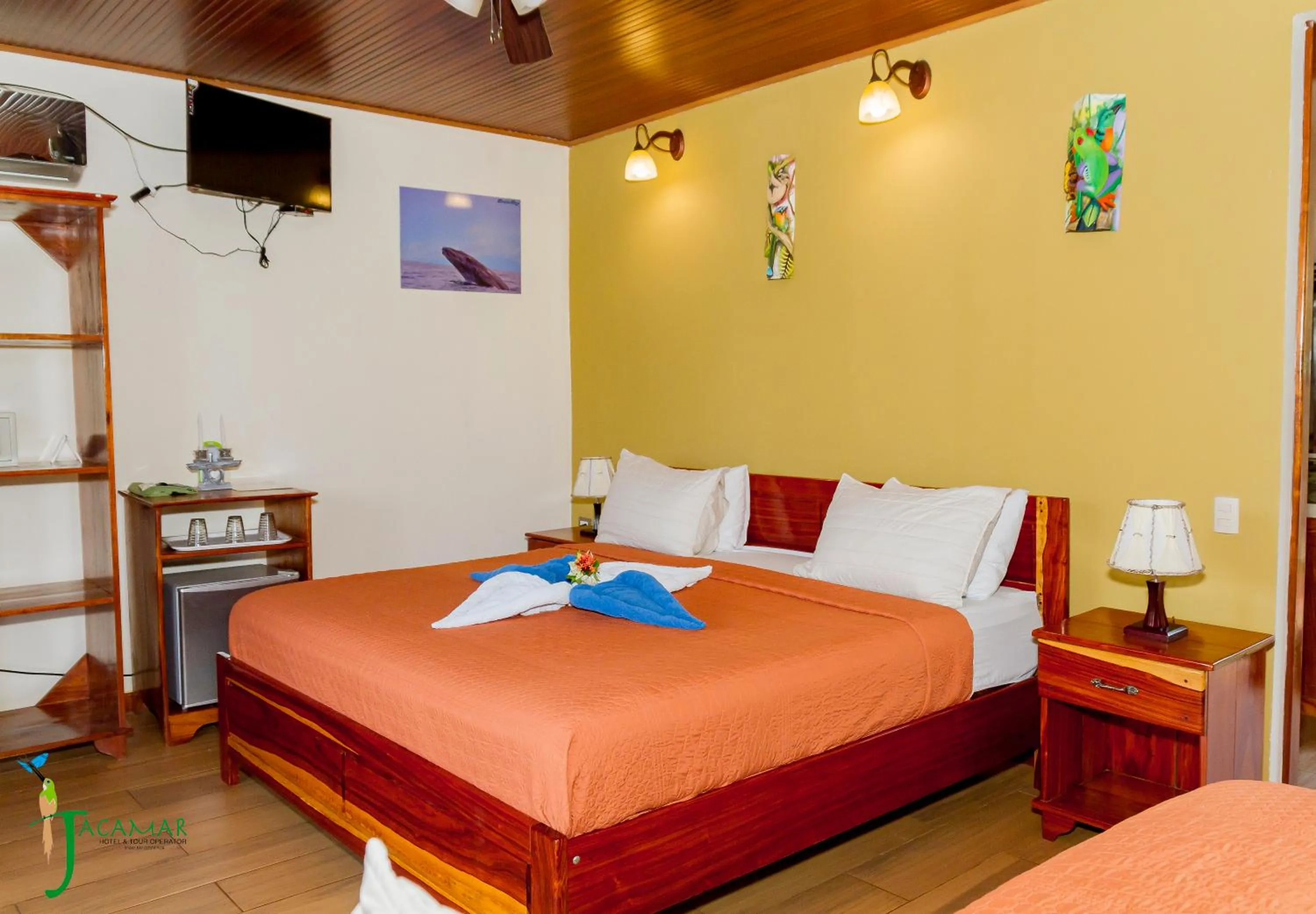 Bed in Jacamar Corcovado Drake Bay