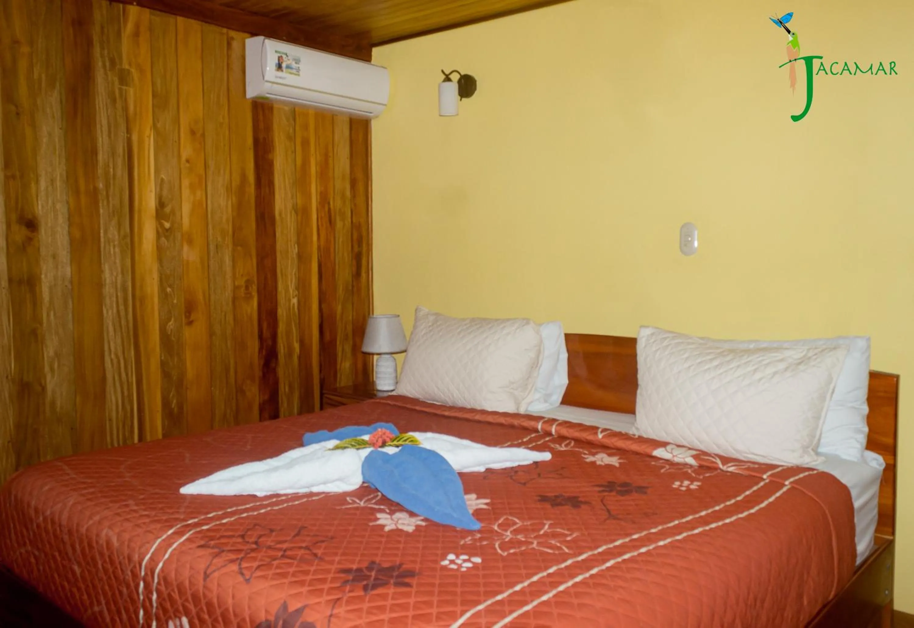 Bed in Jacamar Corcovado Drake Bay