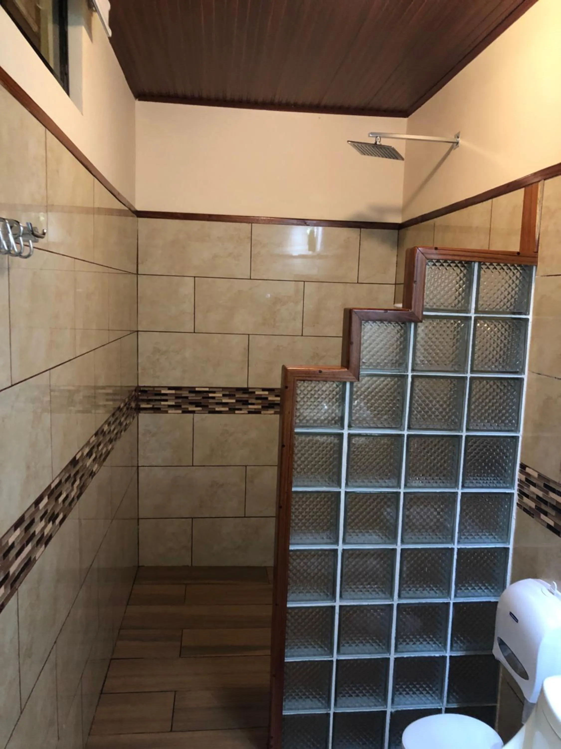 Bathroom in Jacamar Corcovado Drake Bay