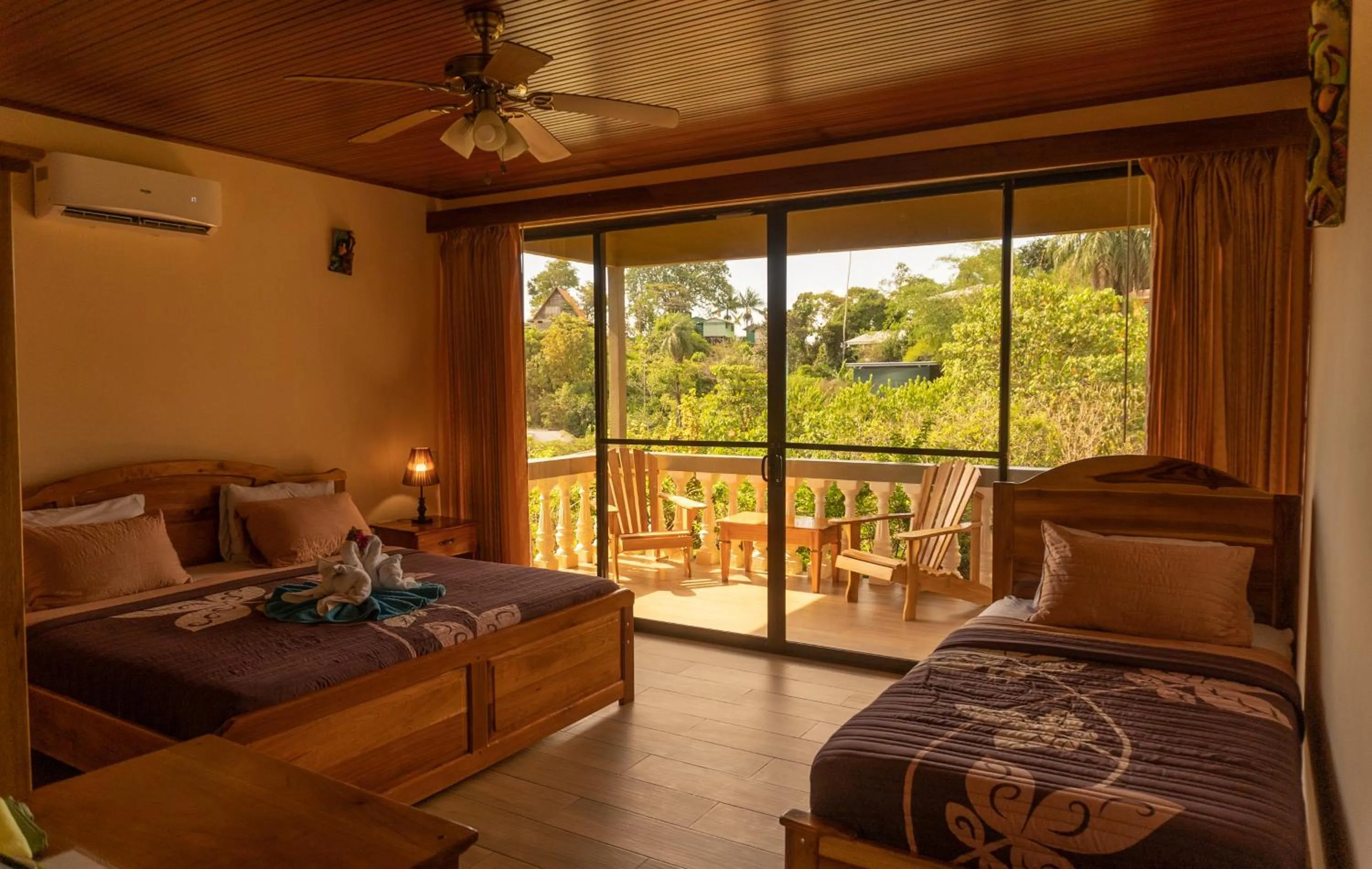 Garden view, Bed in Jacamar Corcovado Drake Bay