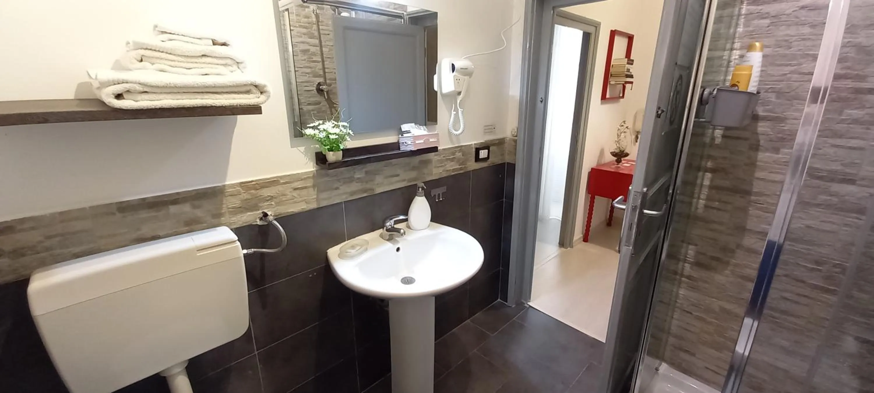 Bathroom in BED&BOOK Palazzo Cutelli