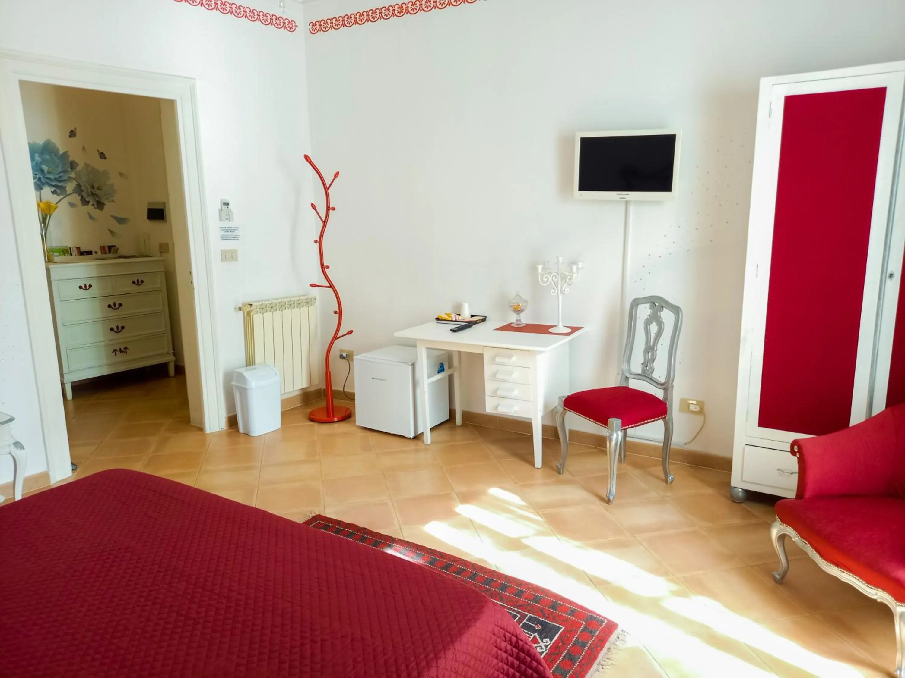 Photo of the whole room in BED&BOOK Palazzo Cutelli