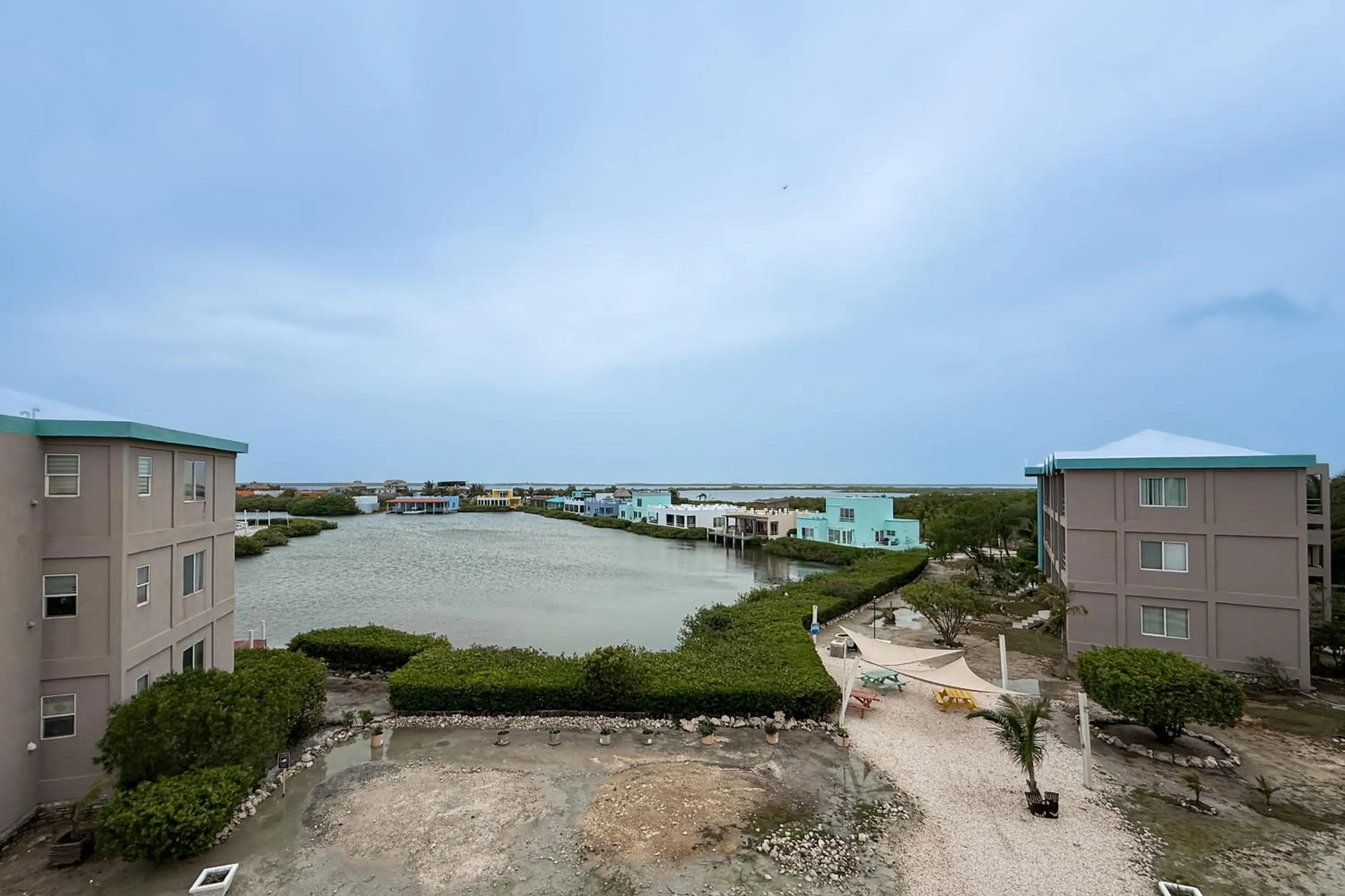 Suite C303 Mara Laguna