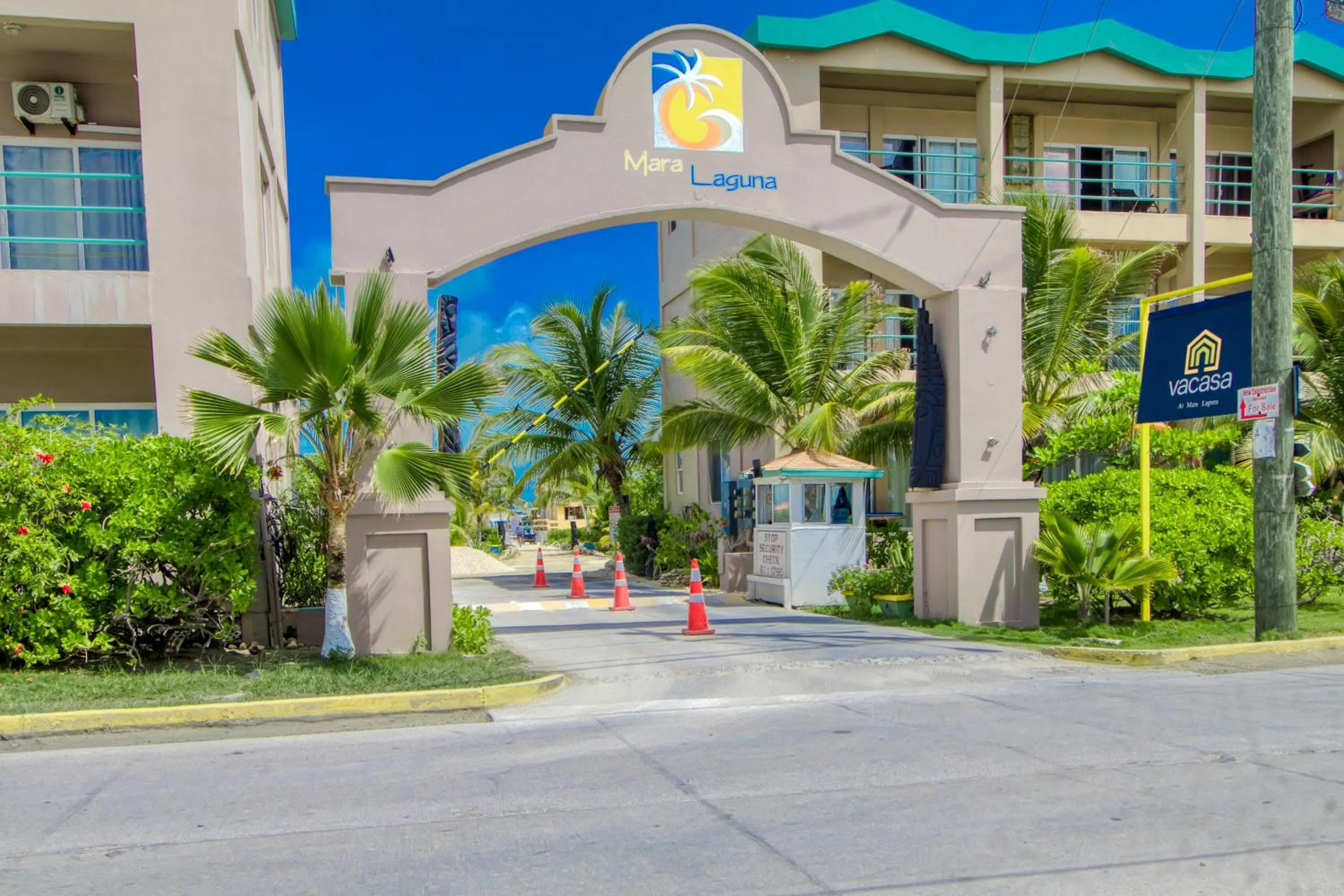 Suite C303 Mara Laguna