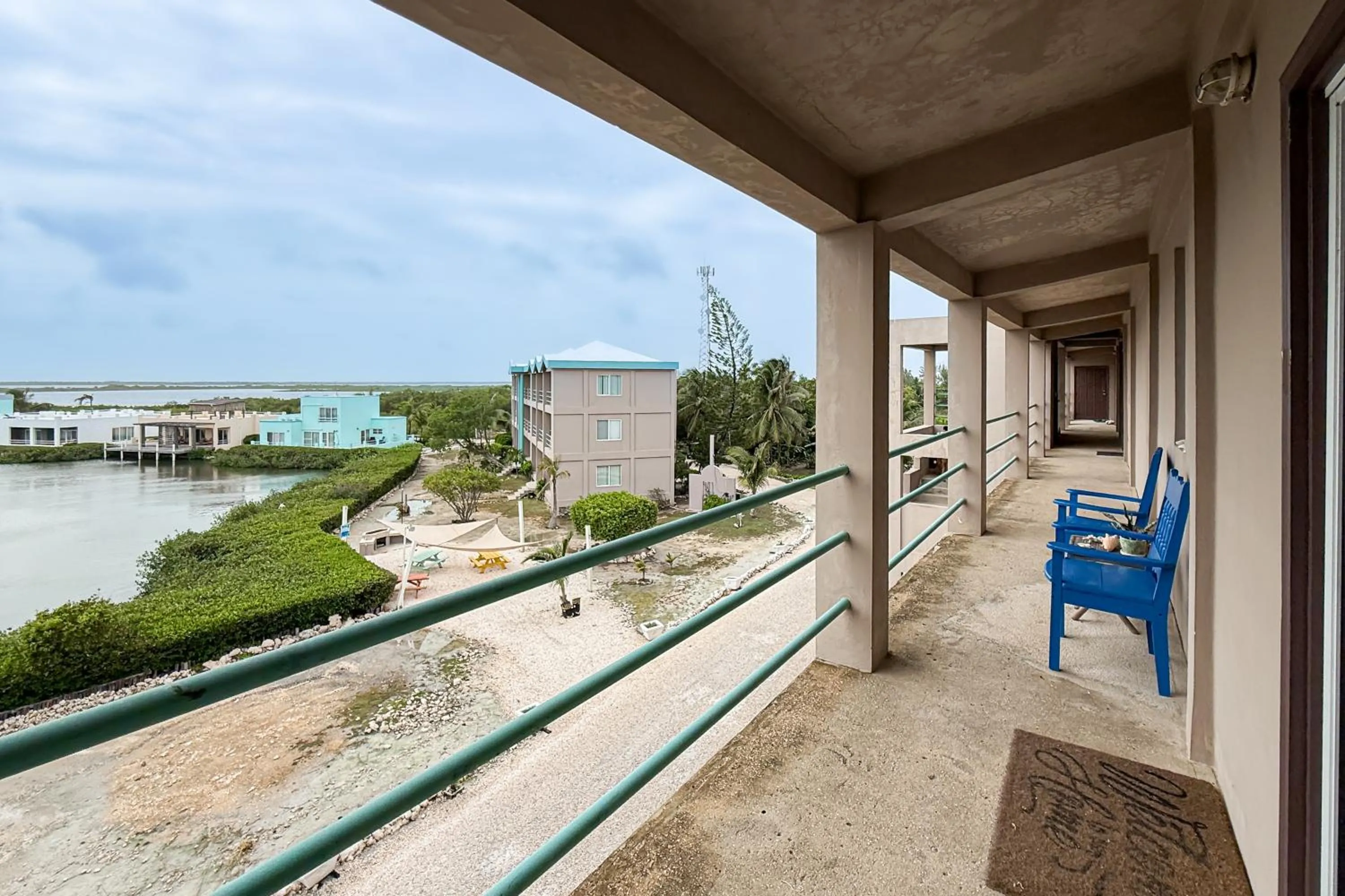 Suite C303 Mara Laguna