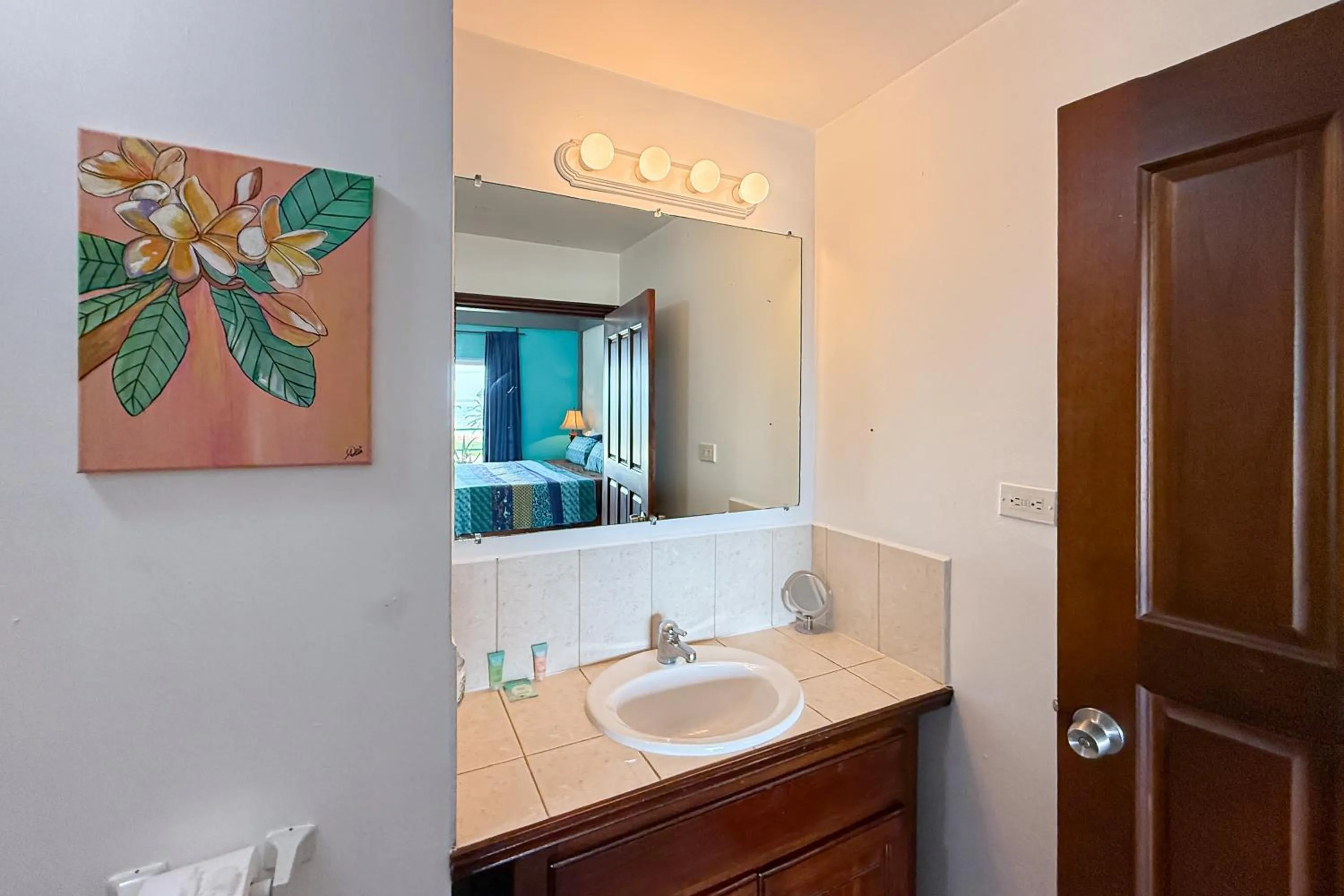 Suite C303 Mara Laguna