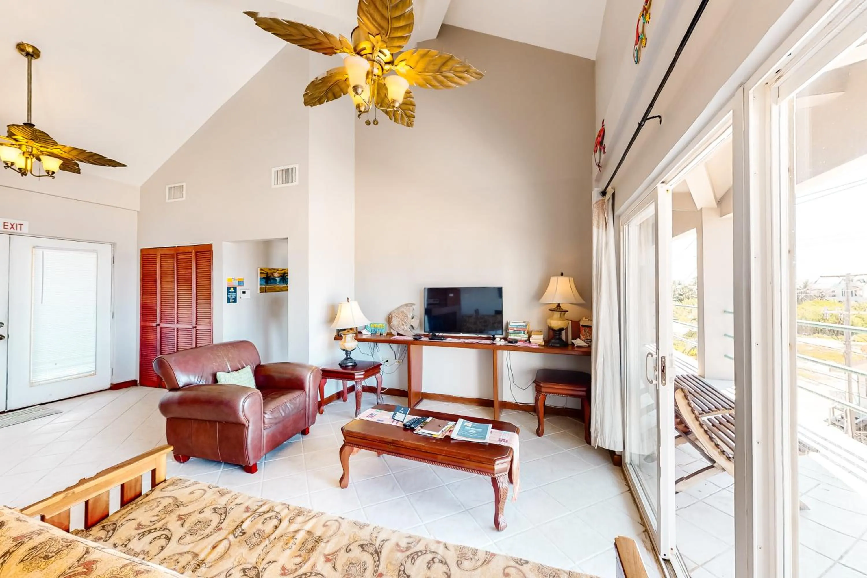 Suite E301 Mara Laguna