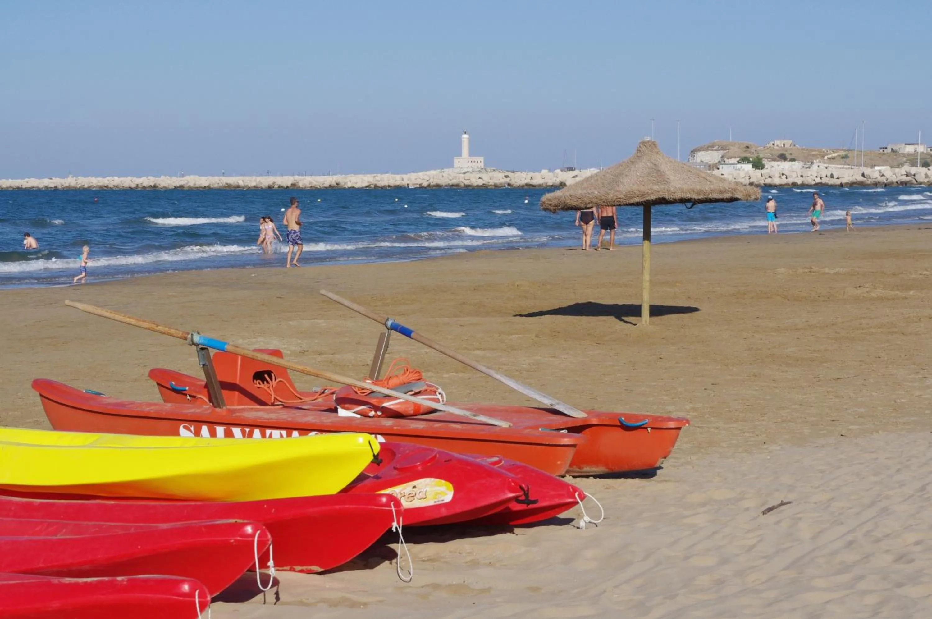 Property building in Baia Degli Aranci Suite & Apartments