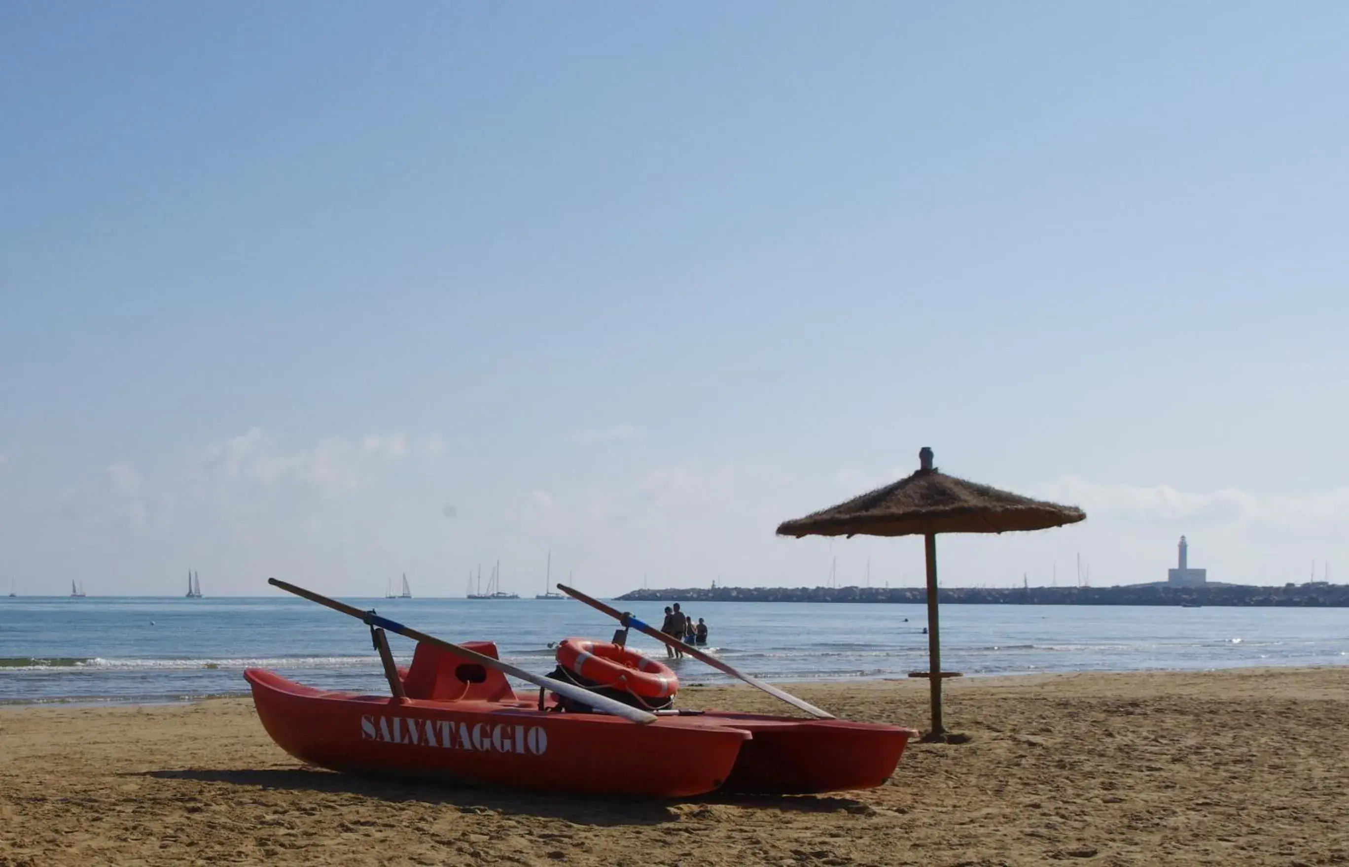 Property building in Baia Degli Aranci Suite & Apartments Property building in Baia Degli Aranci Suite & Apartments