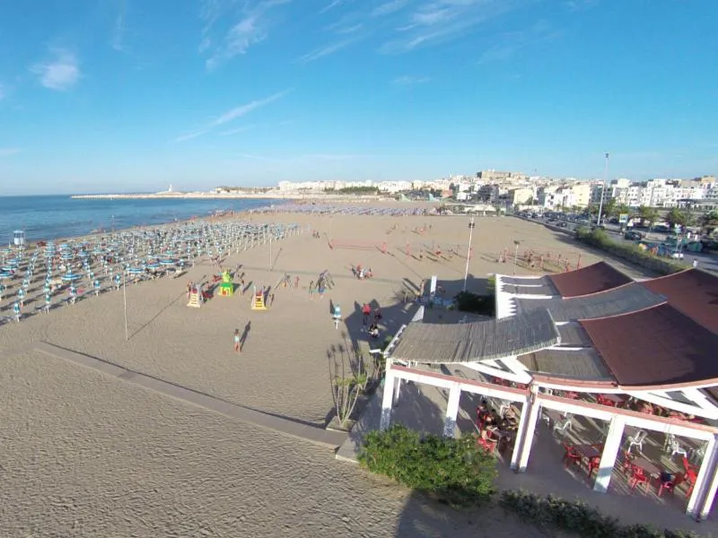 Beach in Baia Degli Aranci Suite & Apartments