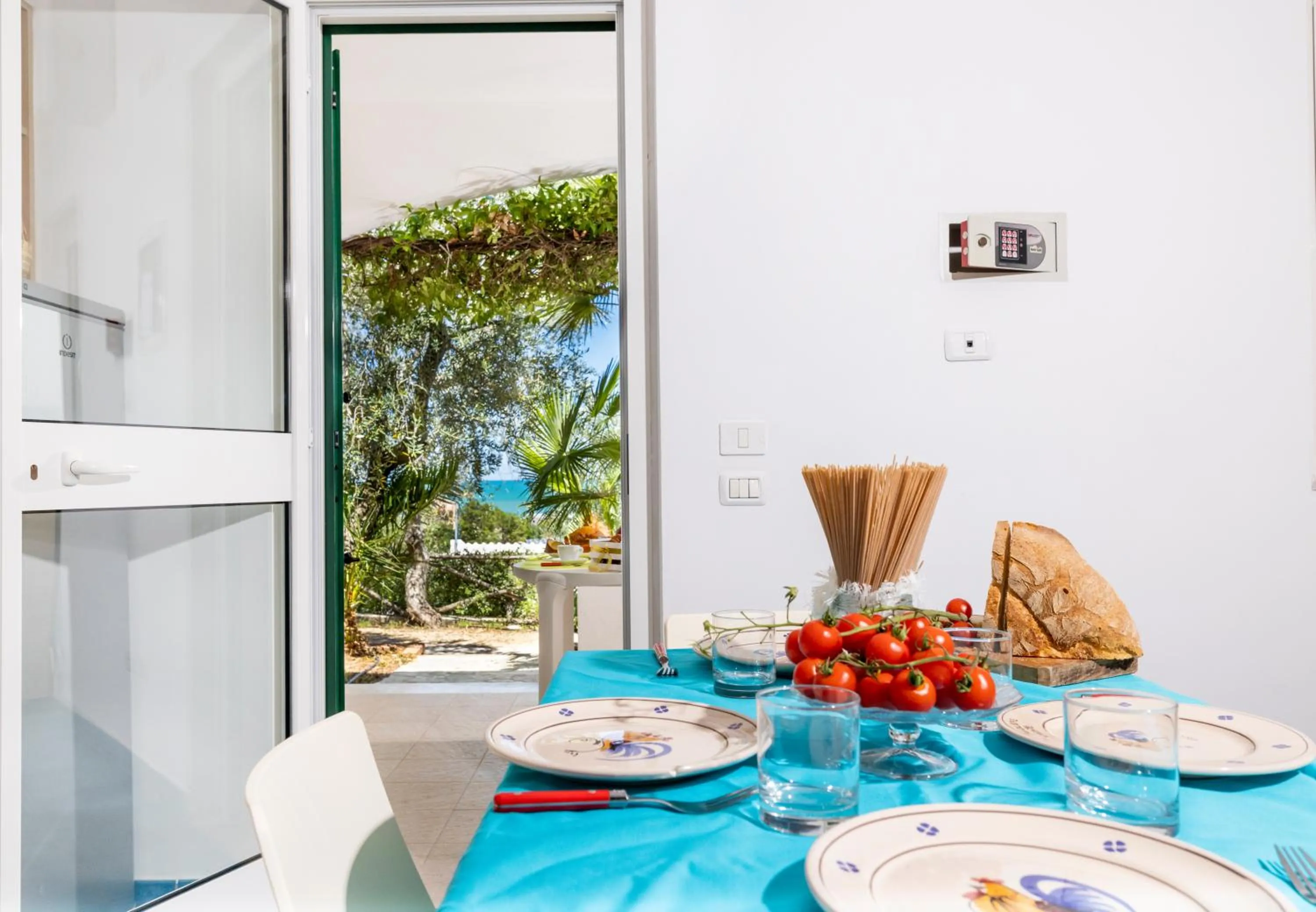 Dining area in Baia Degli Aranci Suite & Apartments