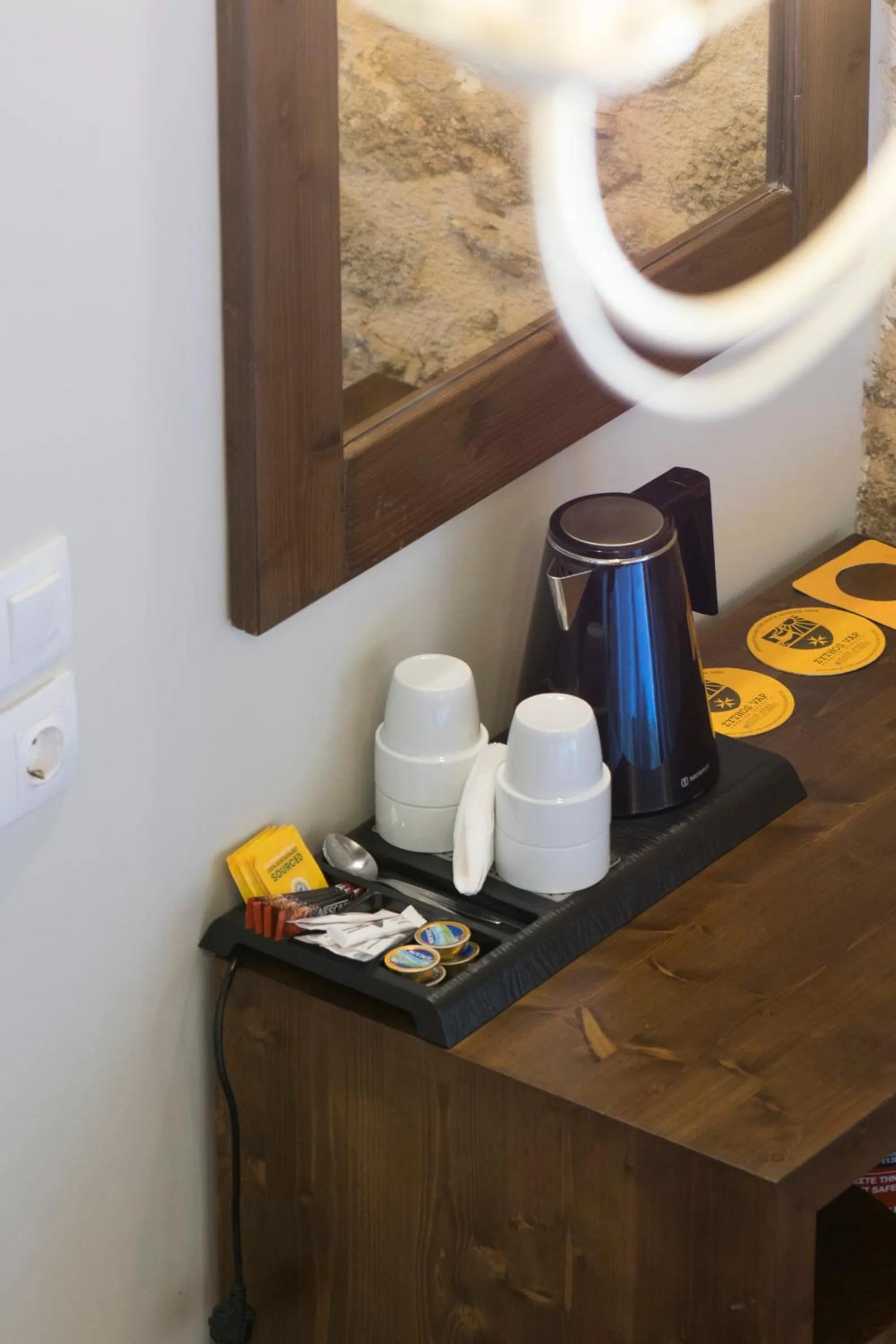 Coffee/tea facilities in D'Argento Boutique Rooms