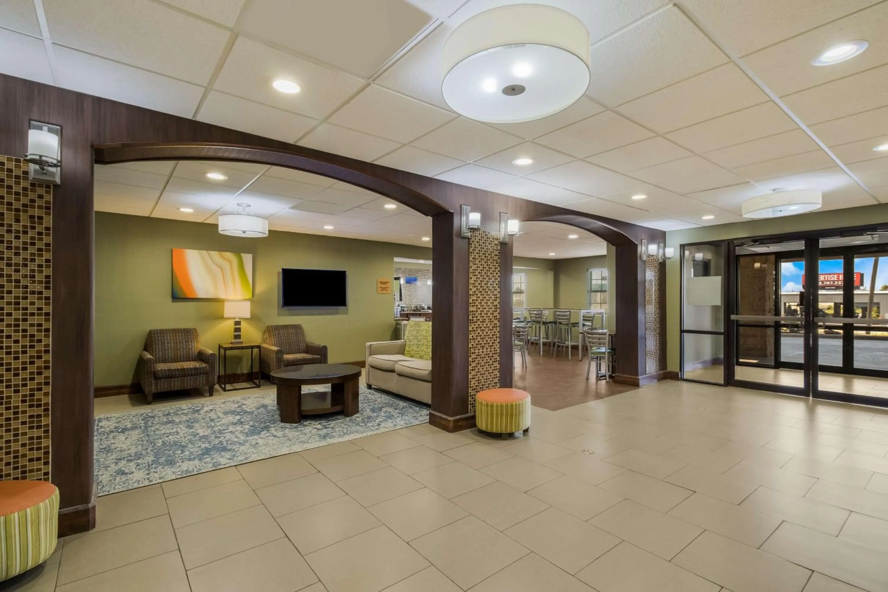 Lobby or reception in Best Western Temple Inn & Suites