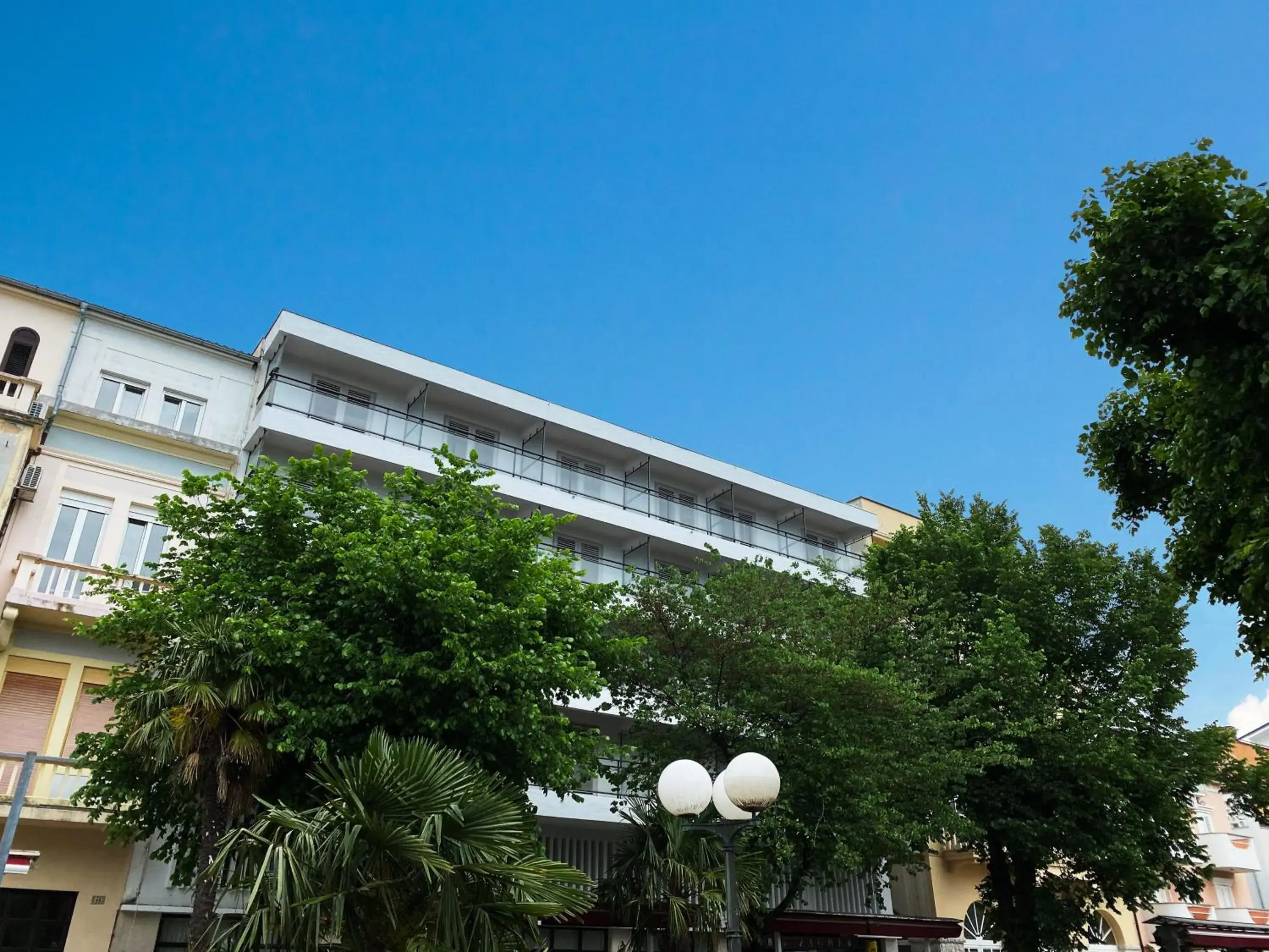 Property building in Hotel Zagreb Property building in Hotel Zagreb