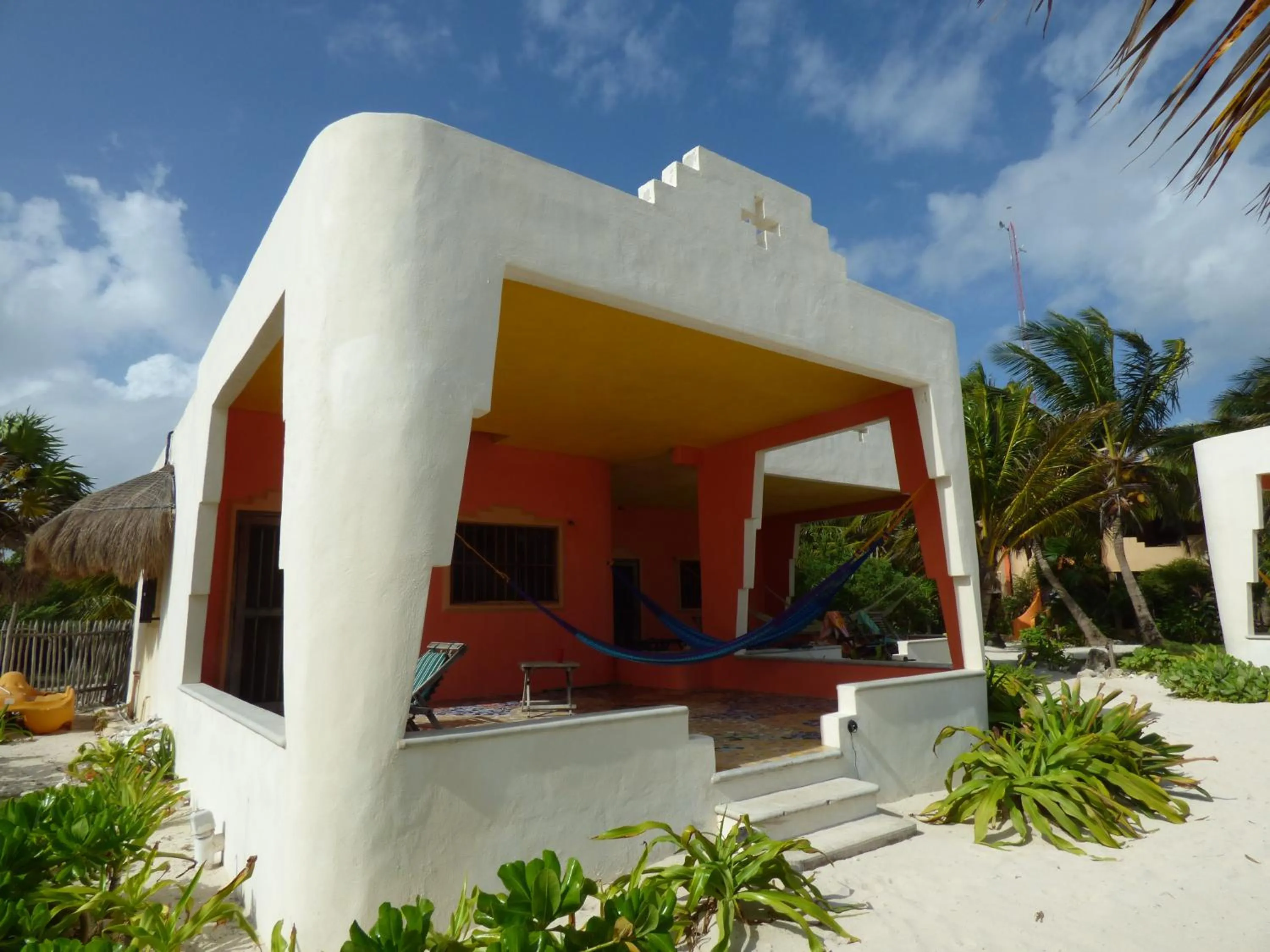 Property building in Mayan Beach Garden