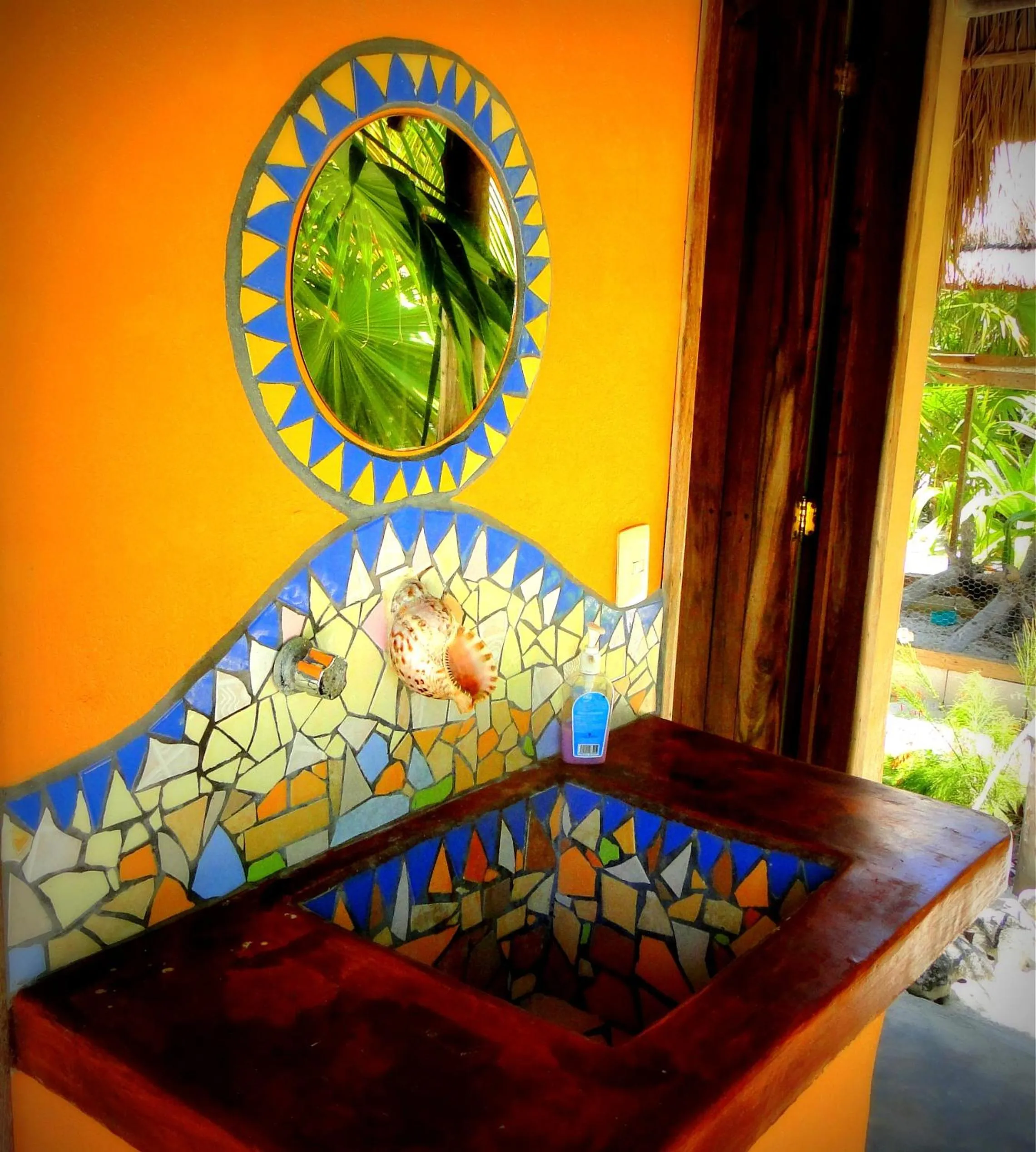 Decorative detail in Mayan Beach Garden