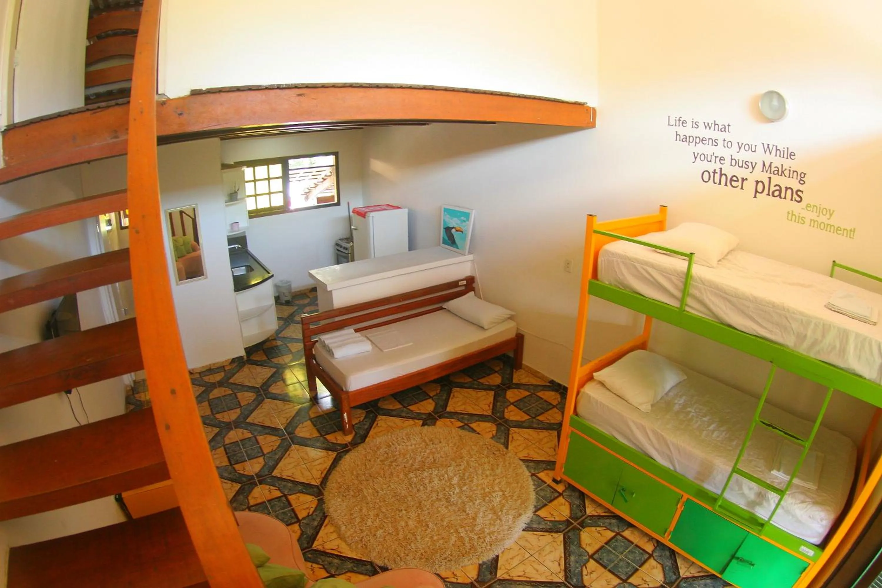 Communal lounge/ TV room, Bed in Pousada Tubes Maresias