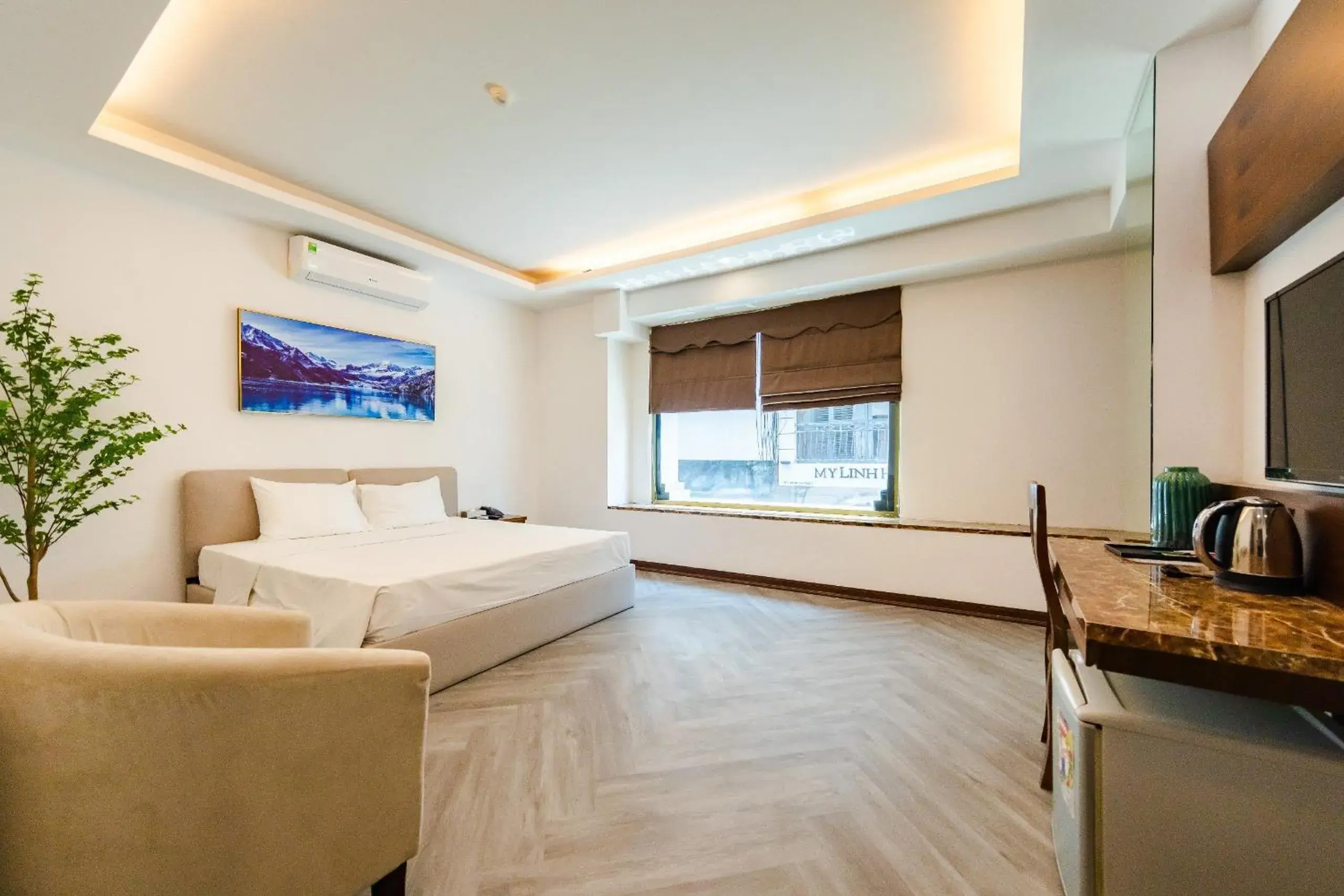 King Room in Night Hotel King Room in Night Hotel