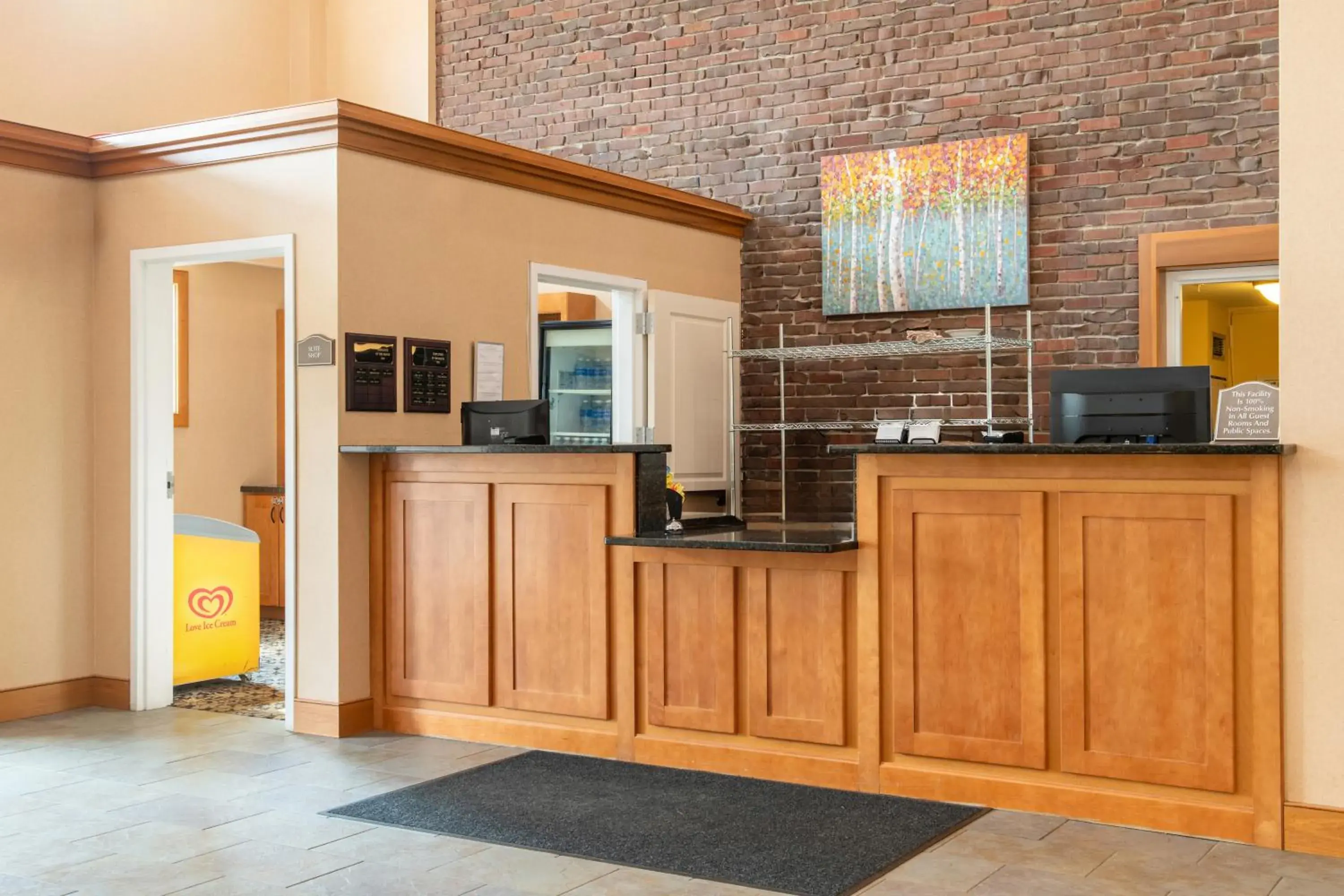 Lobby or reception in White River Inn & Suites Lobby or reception in White River Inn & Suites
