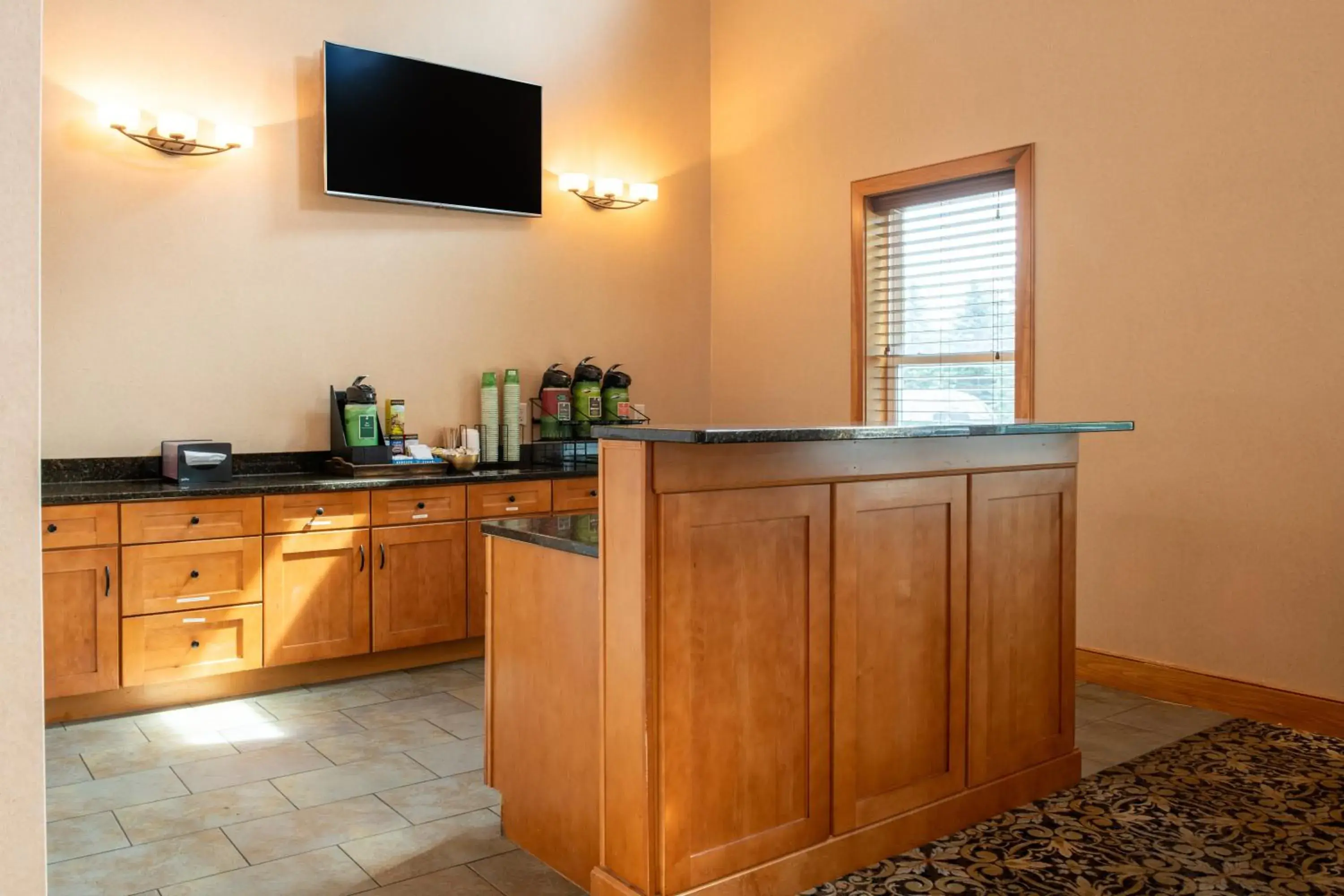 Breakfast in White River Inn & Suites Breakfast in White River Inn & Suites