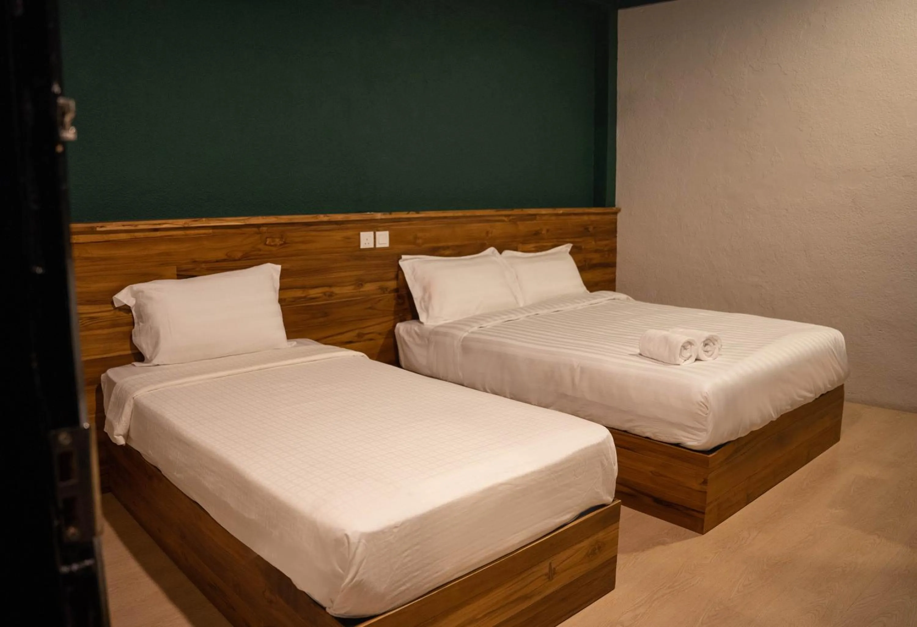 Bed in Room V Jalan Sultanah Near Bus Stop Batu Pahat