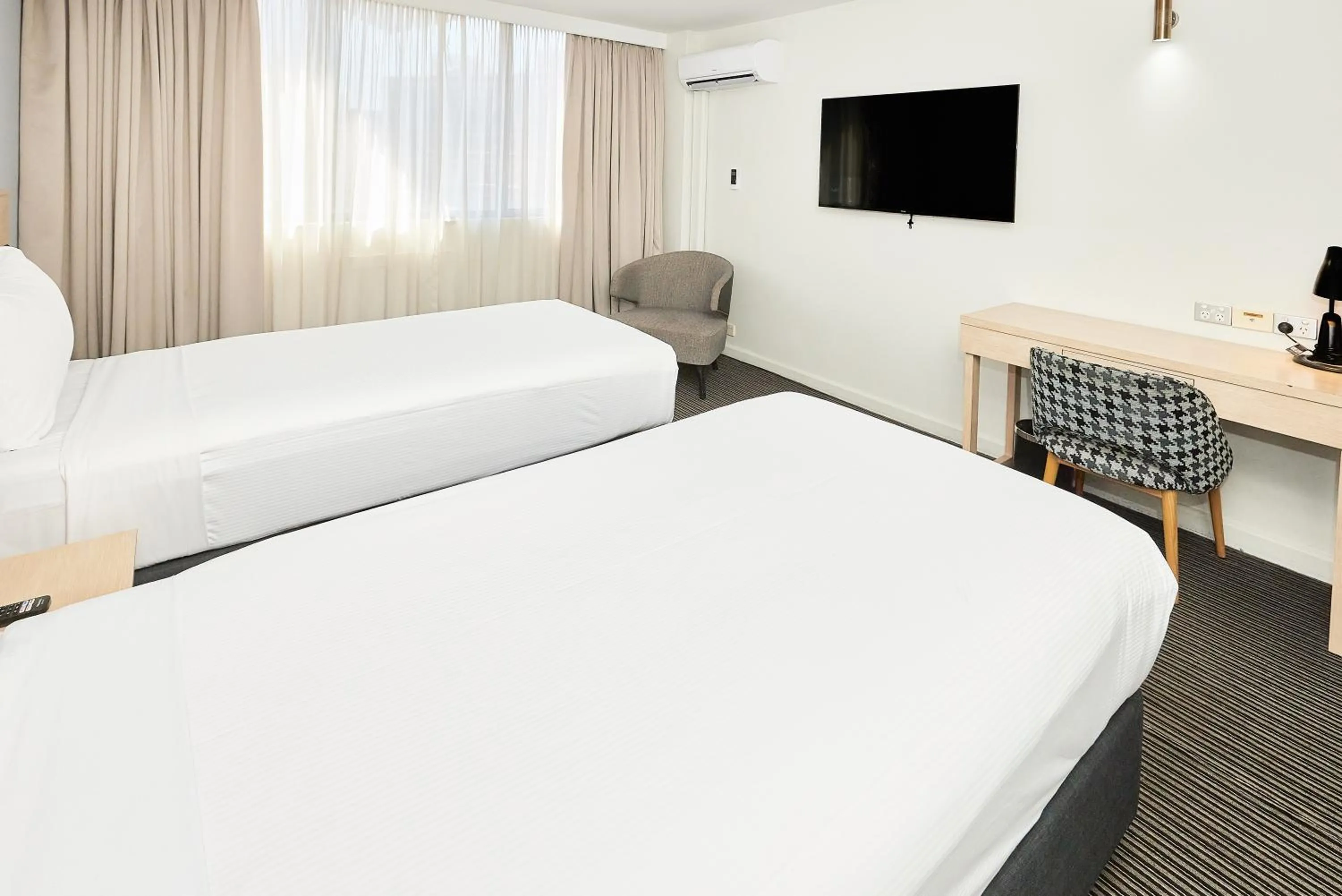 Bed in Central Studio Hotel Sydney