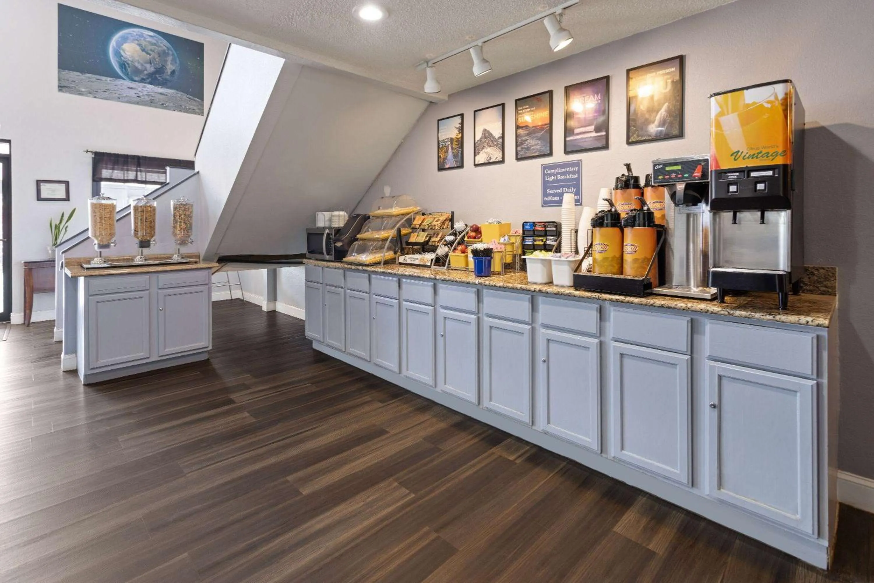 Breakfast in Days Inn by Wyndham Aberdeen