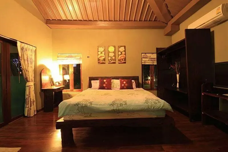 Bed in Chez Piera Resort