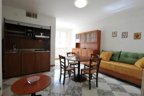 Day in Holiday House Aurora