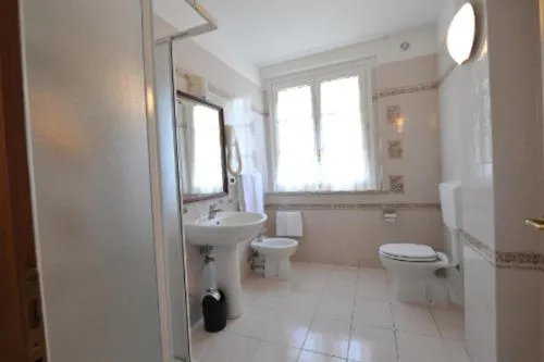 Day in Holiday House Aurora