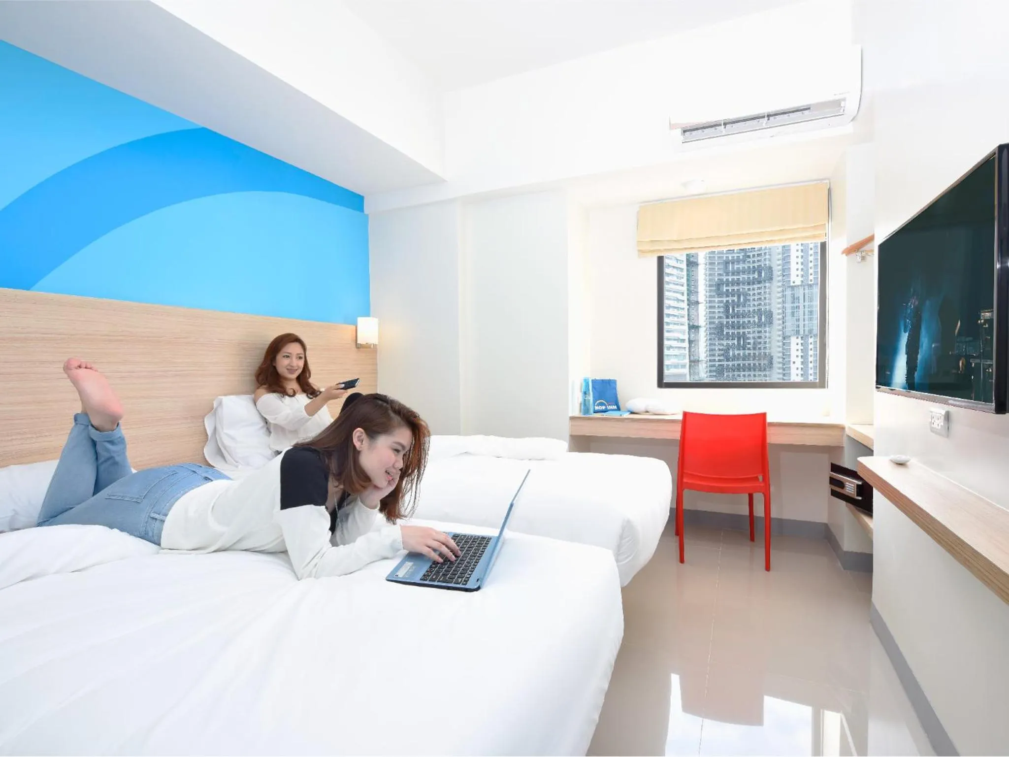 Bed in Hop Inn Hotel Alabang Manila