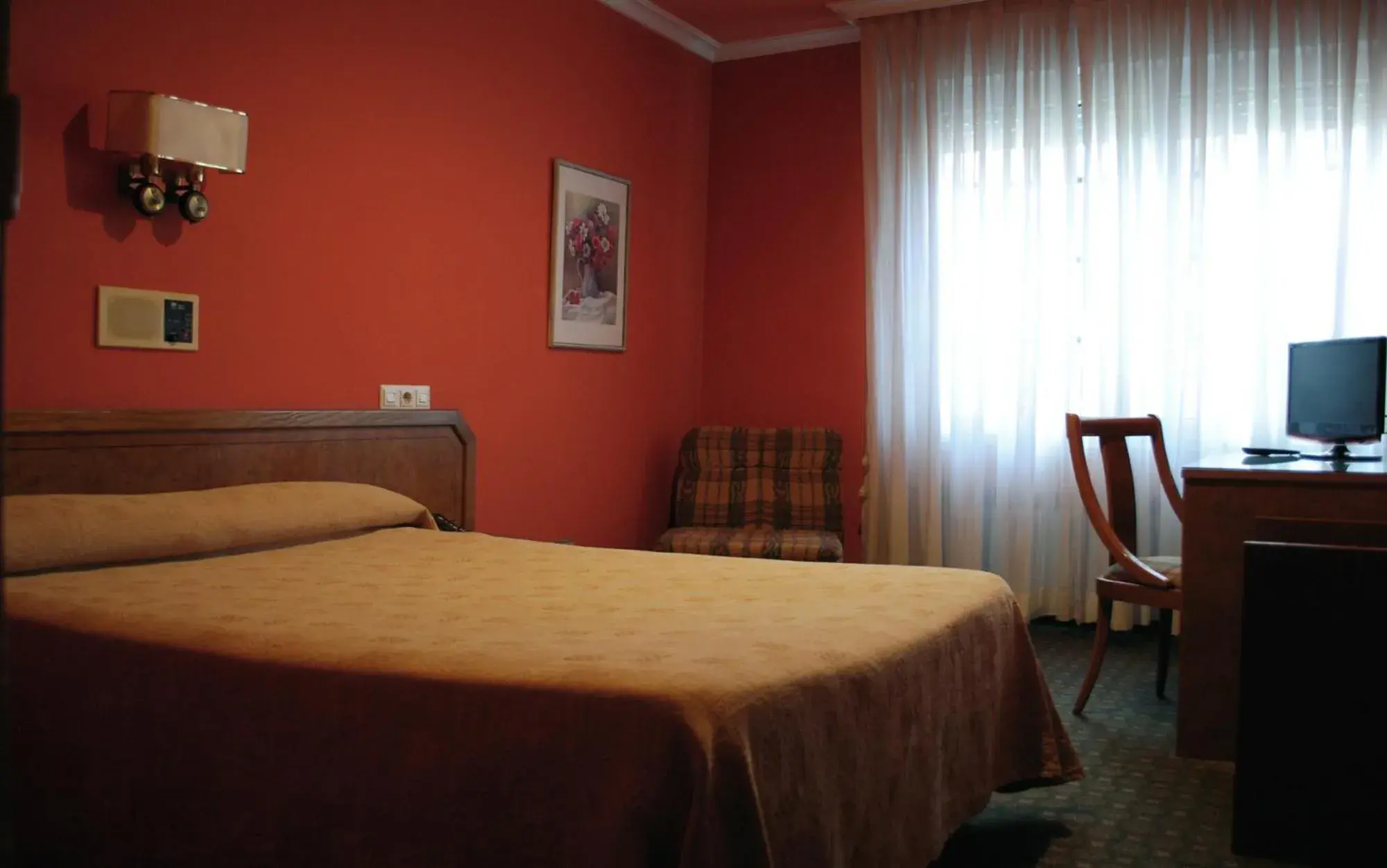 Single Room in Hotel Gernika - Adults Only Single Room in Hotel Gernika - Adults Only