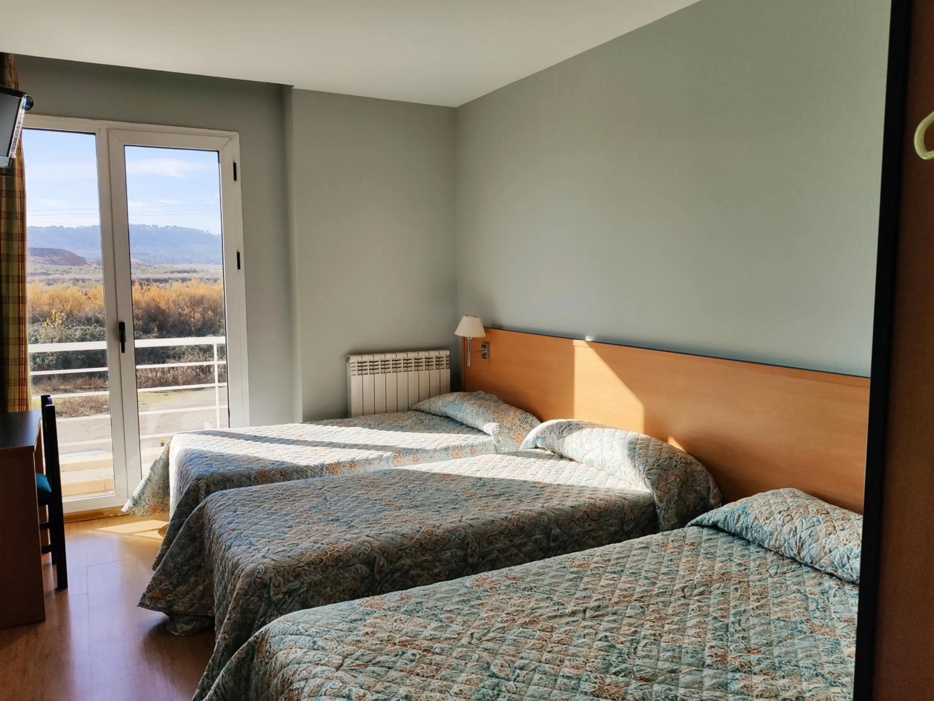 Bed in Hotel Área de Calahorra