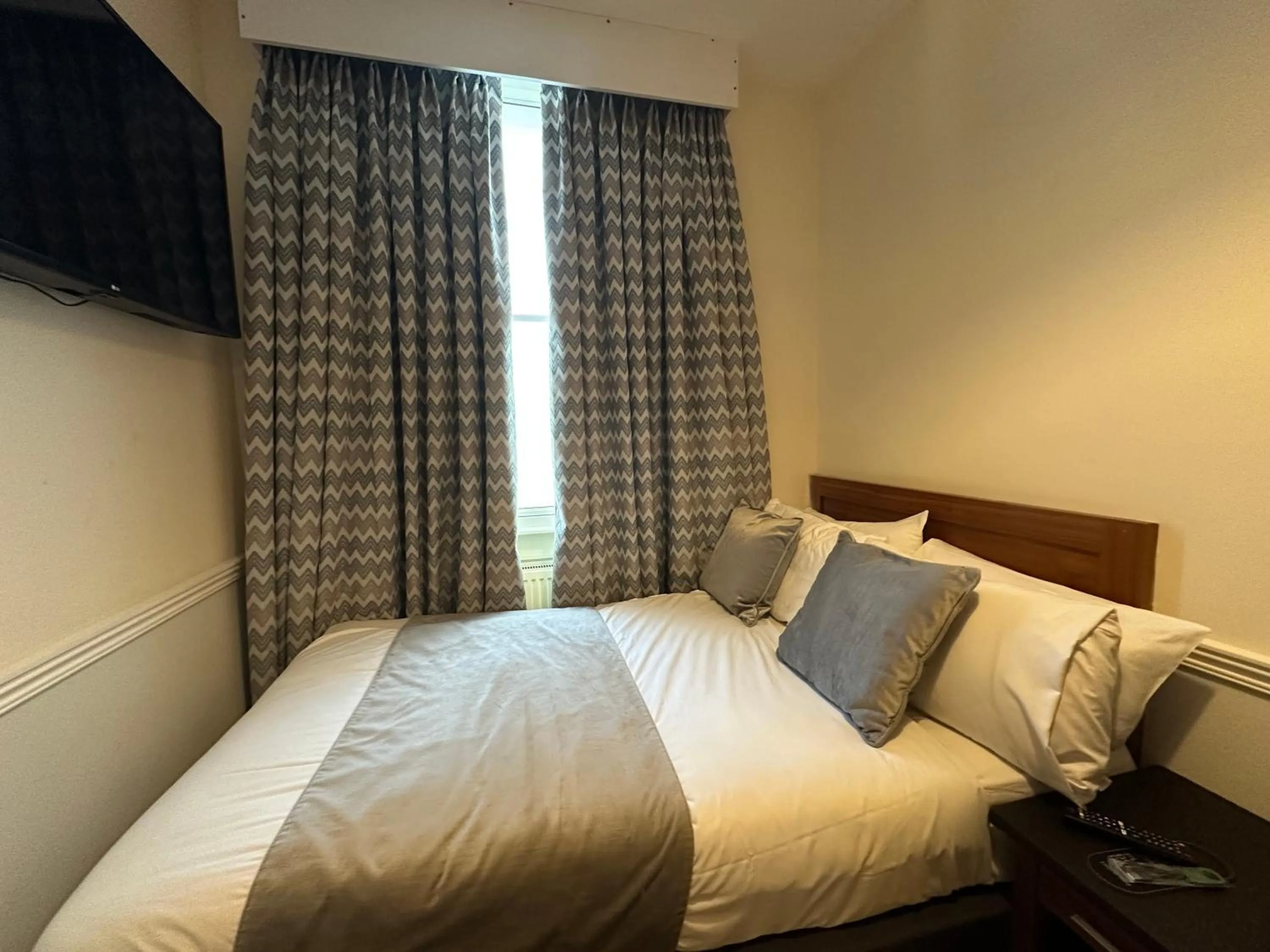 Bedroom, Bed in Hotel Cavendish