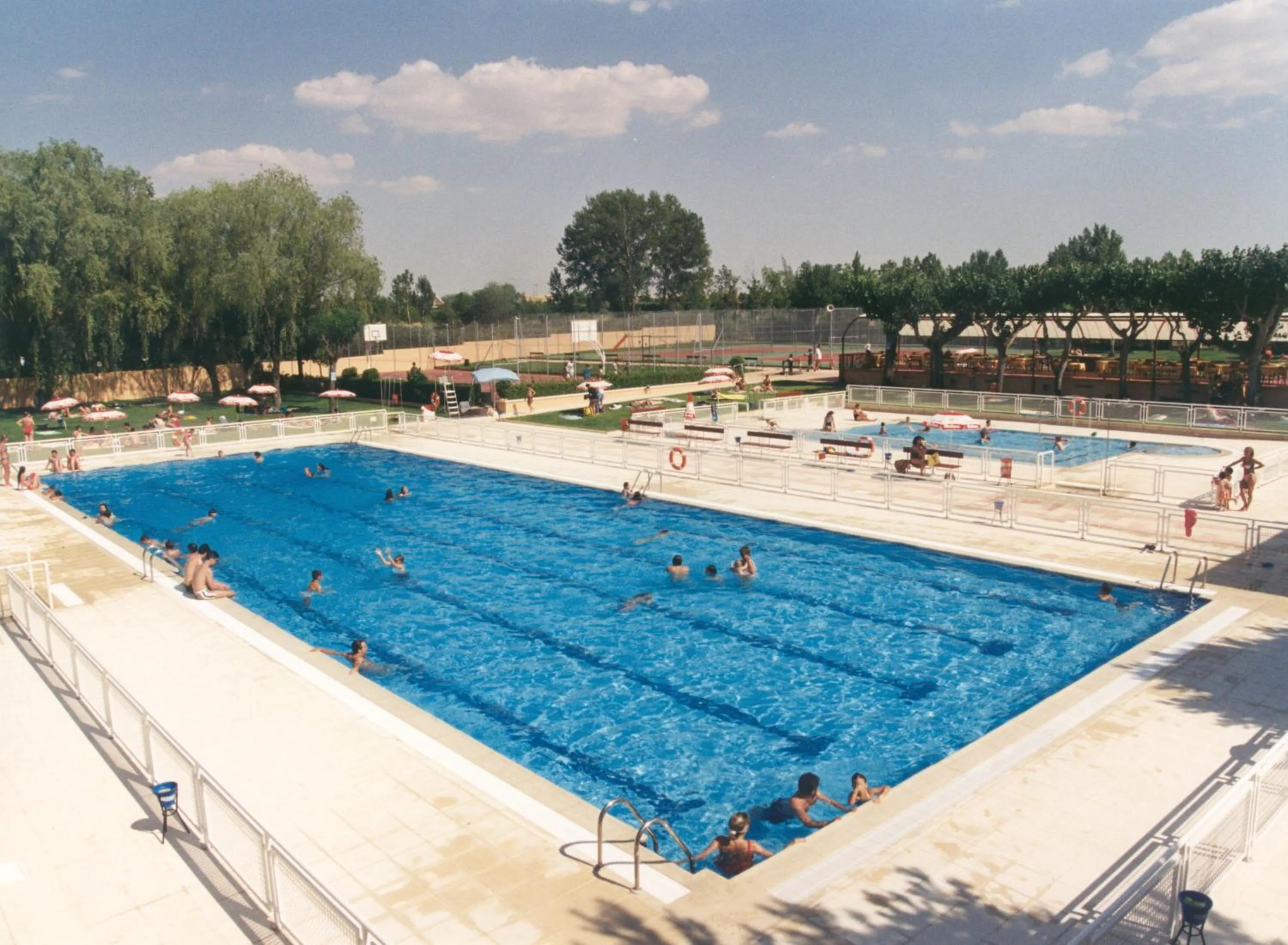 Swimming pool in Bungalows y Mobil Homes Camping Regio