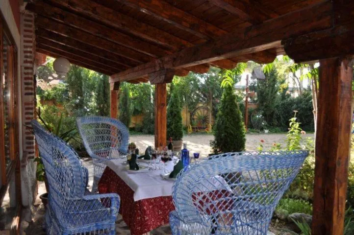 Restaurant/places to eat in Hospedium Hacienda Las Cavas