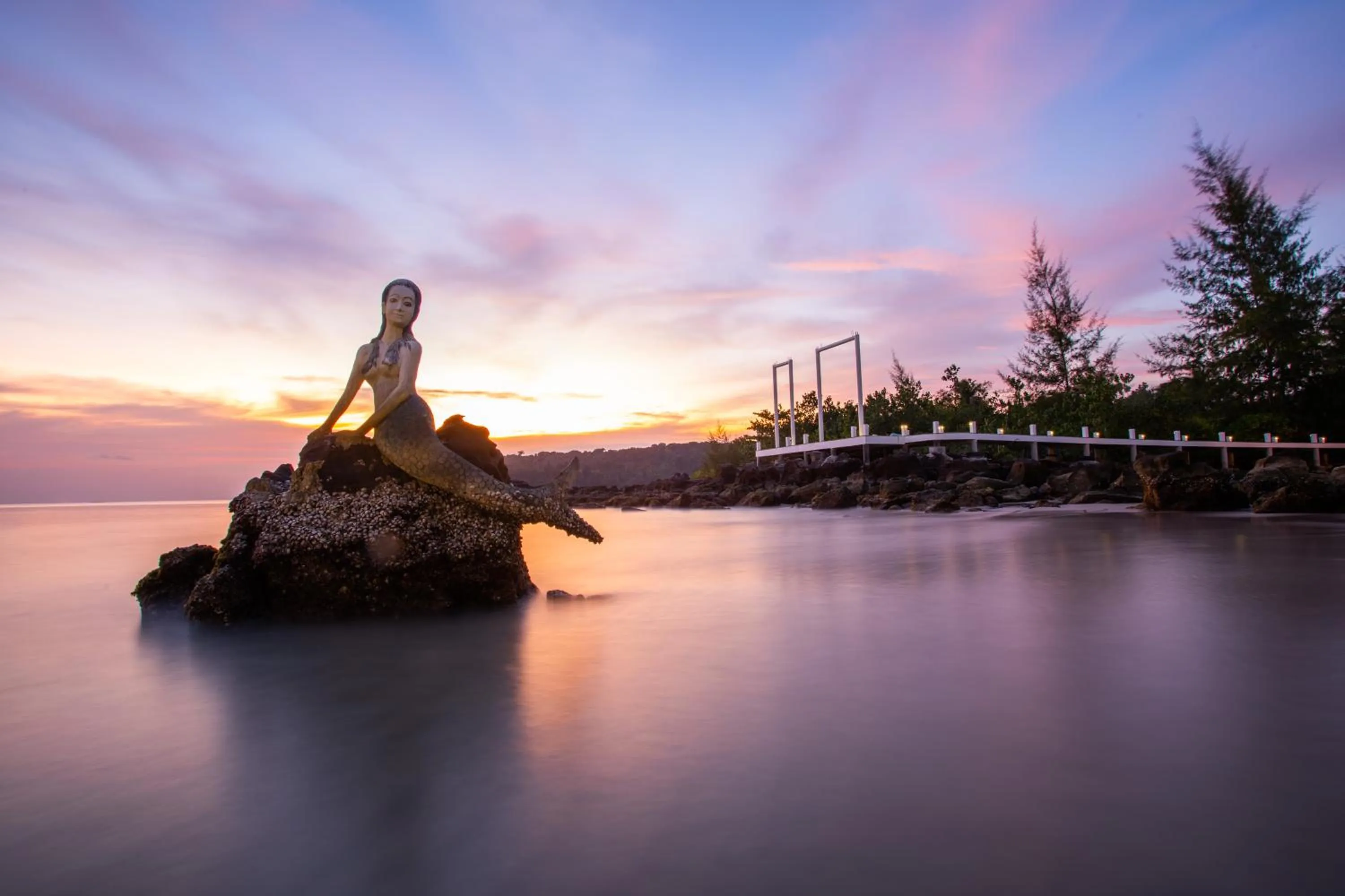 Sunset in Mafiya Resort