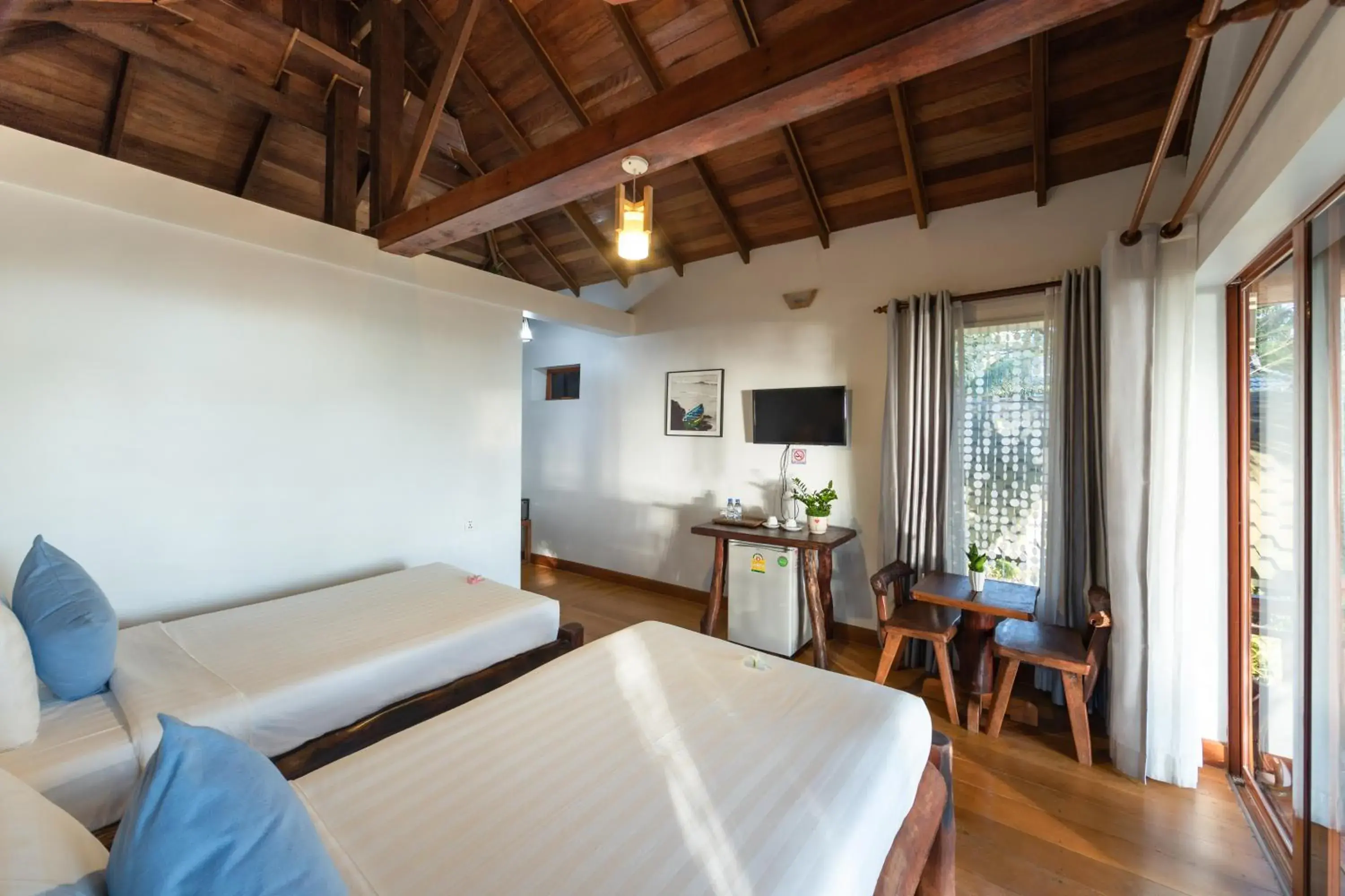 TV and multimedia, Bed in Mafiya Resort TV and multimedia, Bed in Mafiya Resort