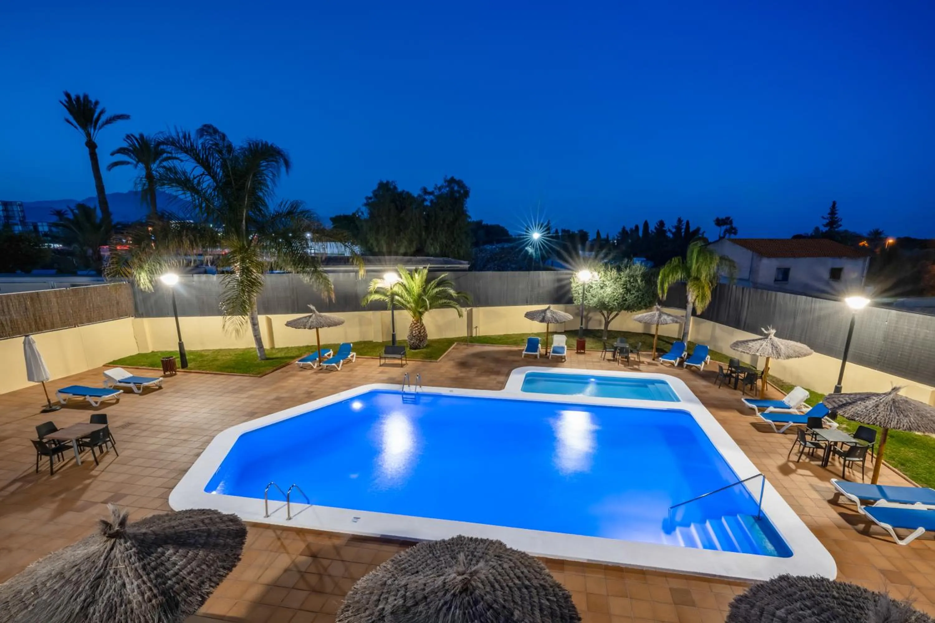 Swimming pool in Hospedium Hotel Abril