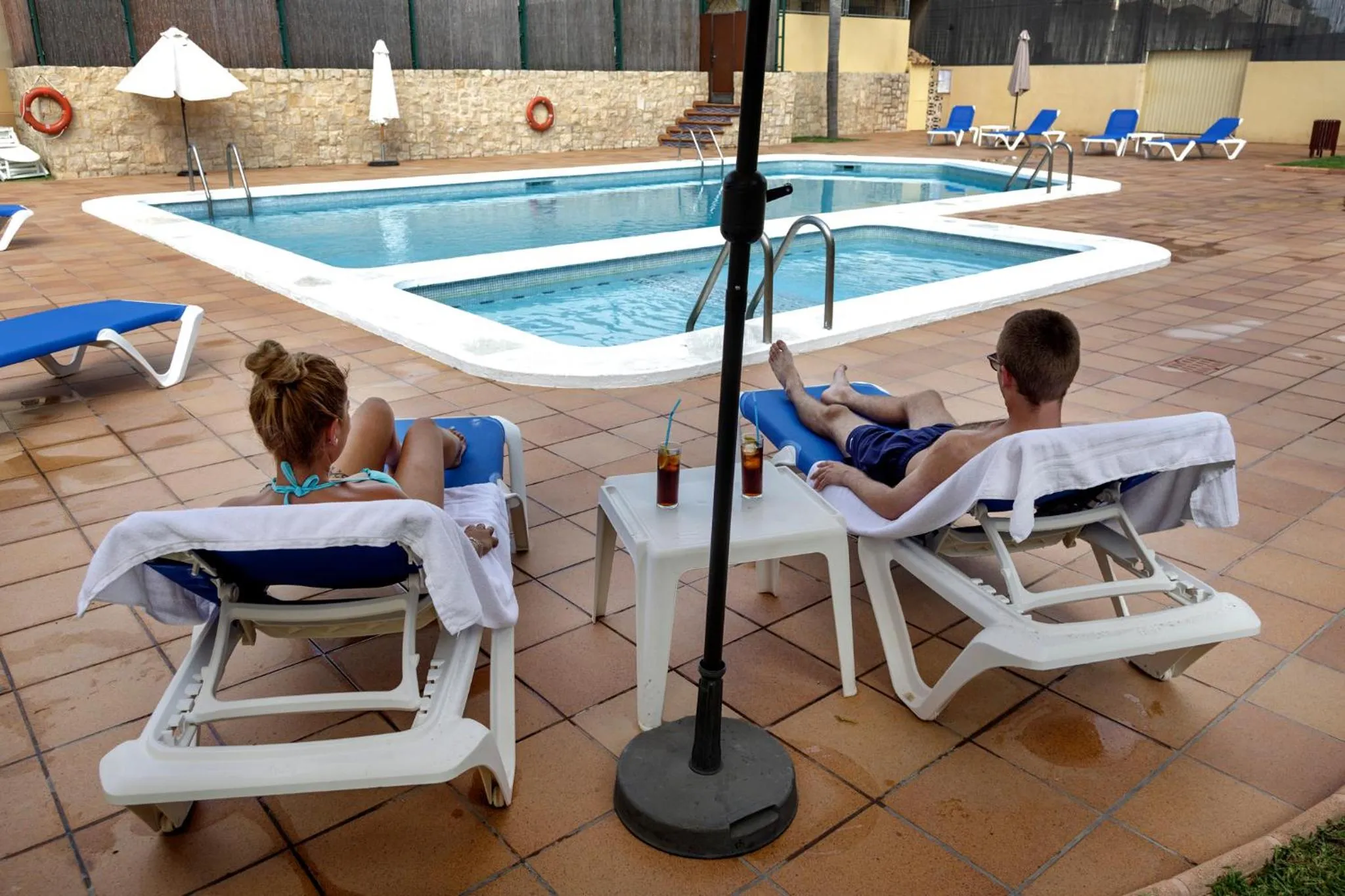 Swimming pool in Hospedium Hotel Abril