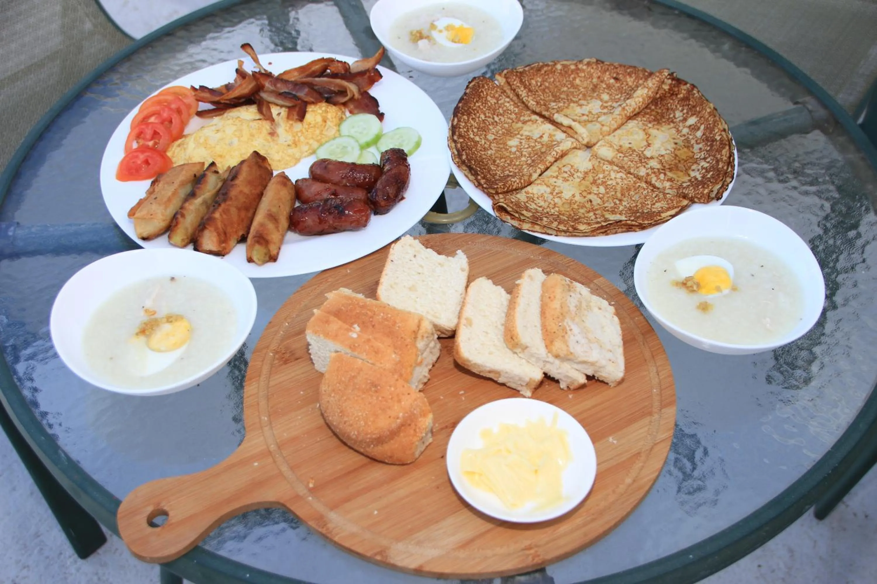 Breakfast in Victoria's Bed & Breakfast