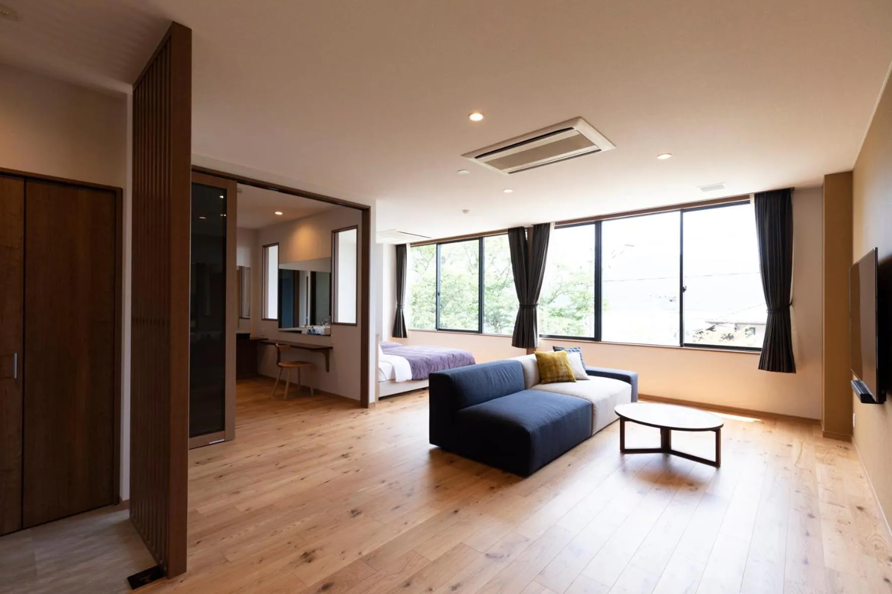 TV and multimedia in 宮島離れの宿 IBUKU -Miyajima Hanare no Yado IBUKU-